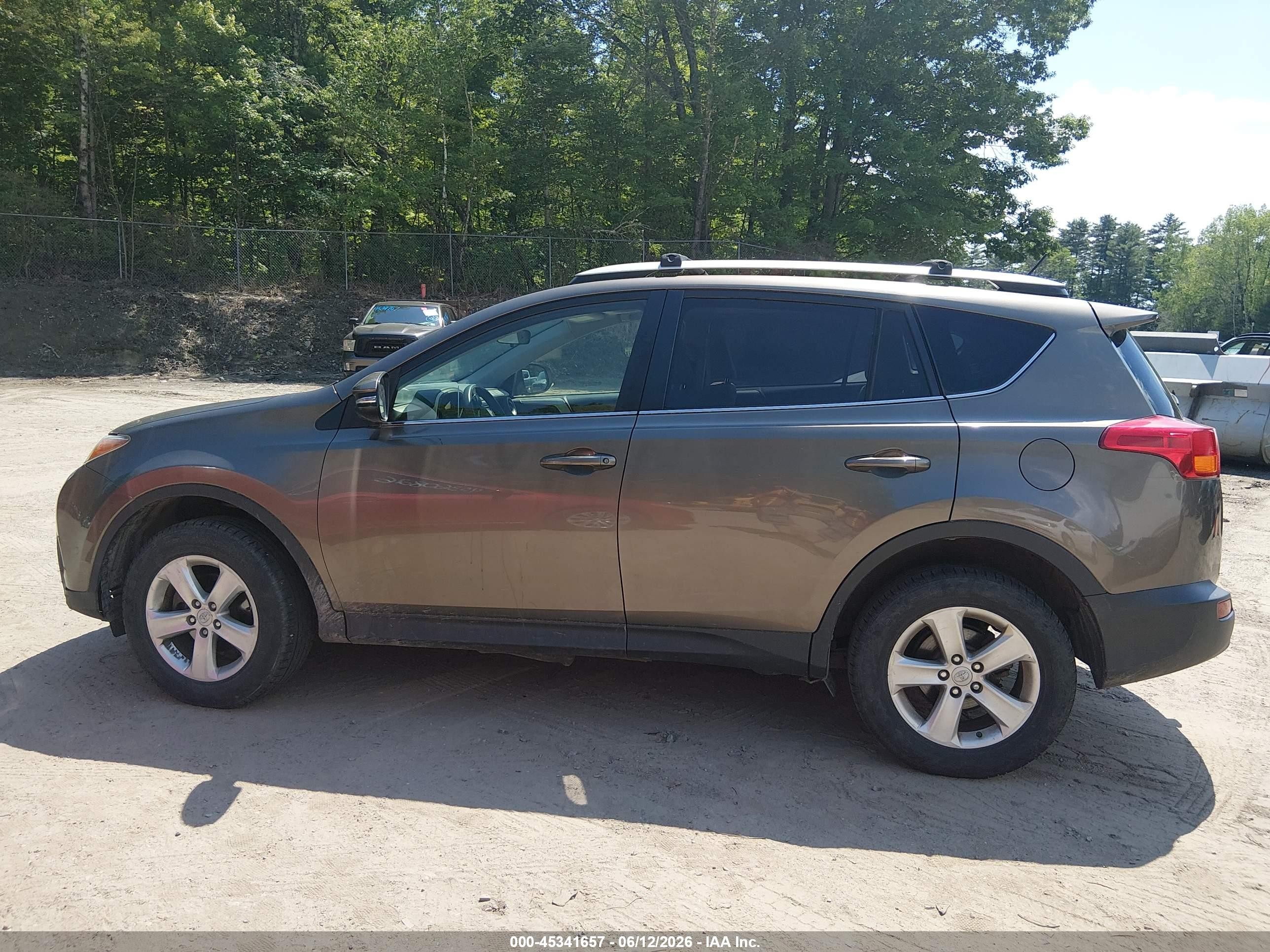 2014 Toyota Rav4 Xle Brown vin: JTMRFREV7ED090908
