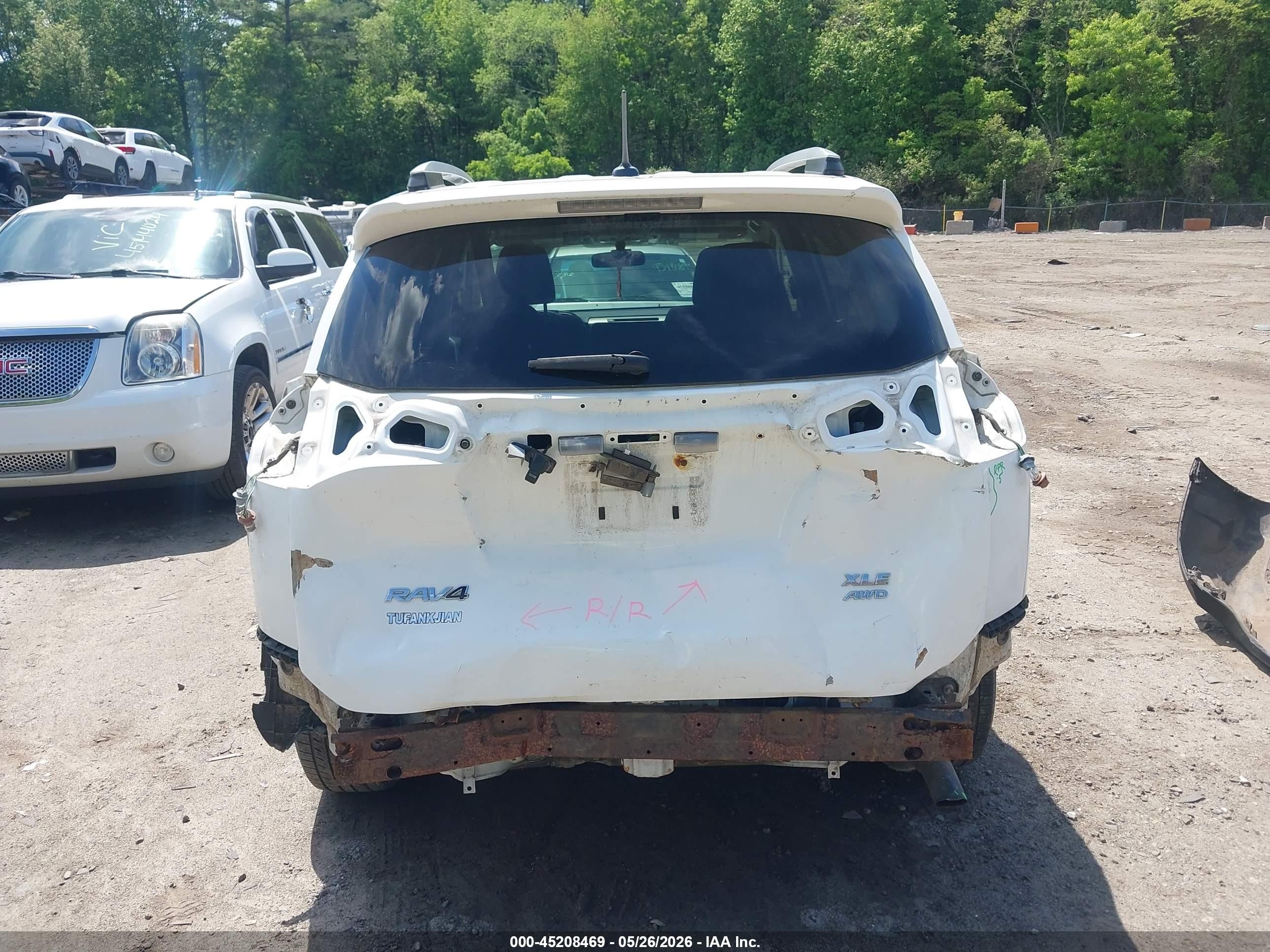 2015 Toyota Rav4 Xle White vin: JTMRFREV7FD104906