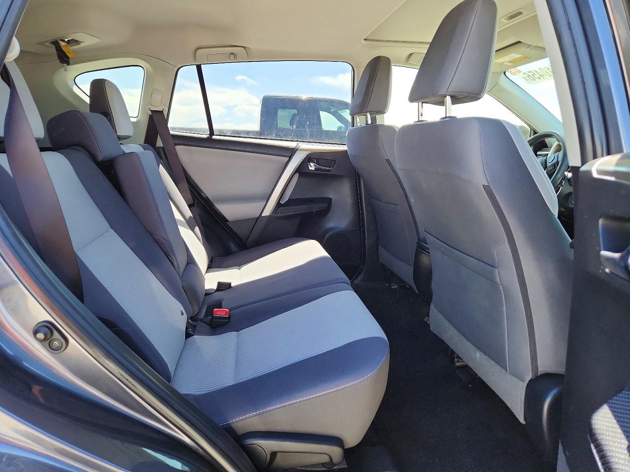 2015 Toyota Rav4 Xle Black vin: JTMRFREV7FD114108