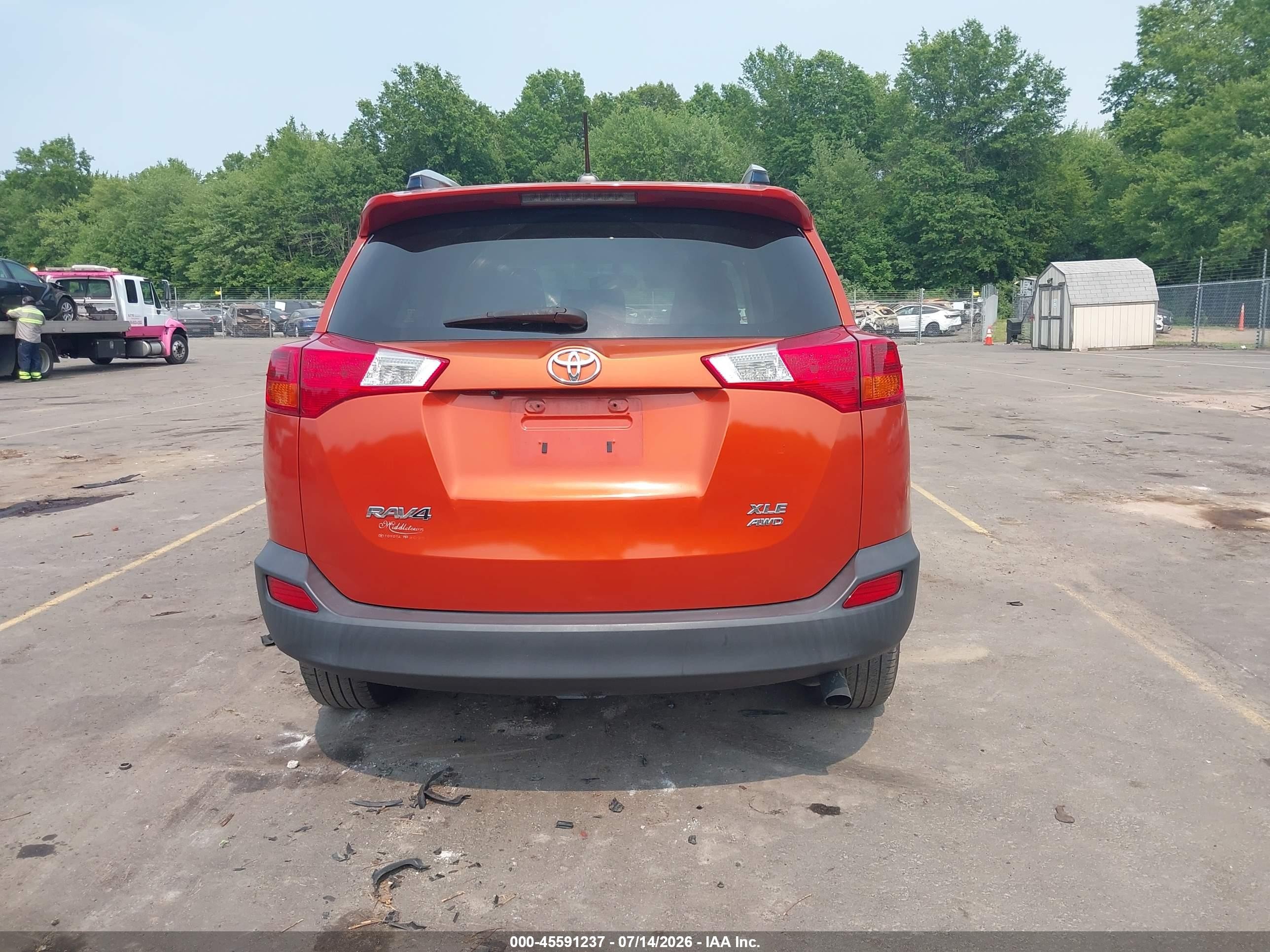 2015 Toyota Rav4 Xle Оранжевый vin: JTMRFREV7FD119180