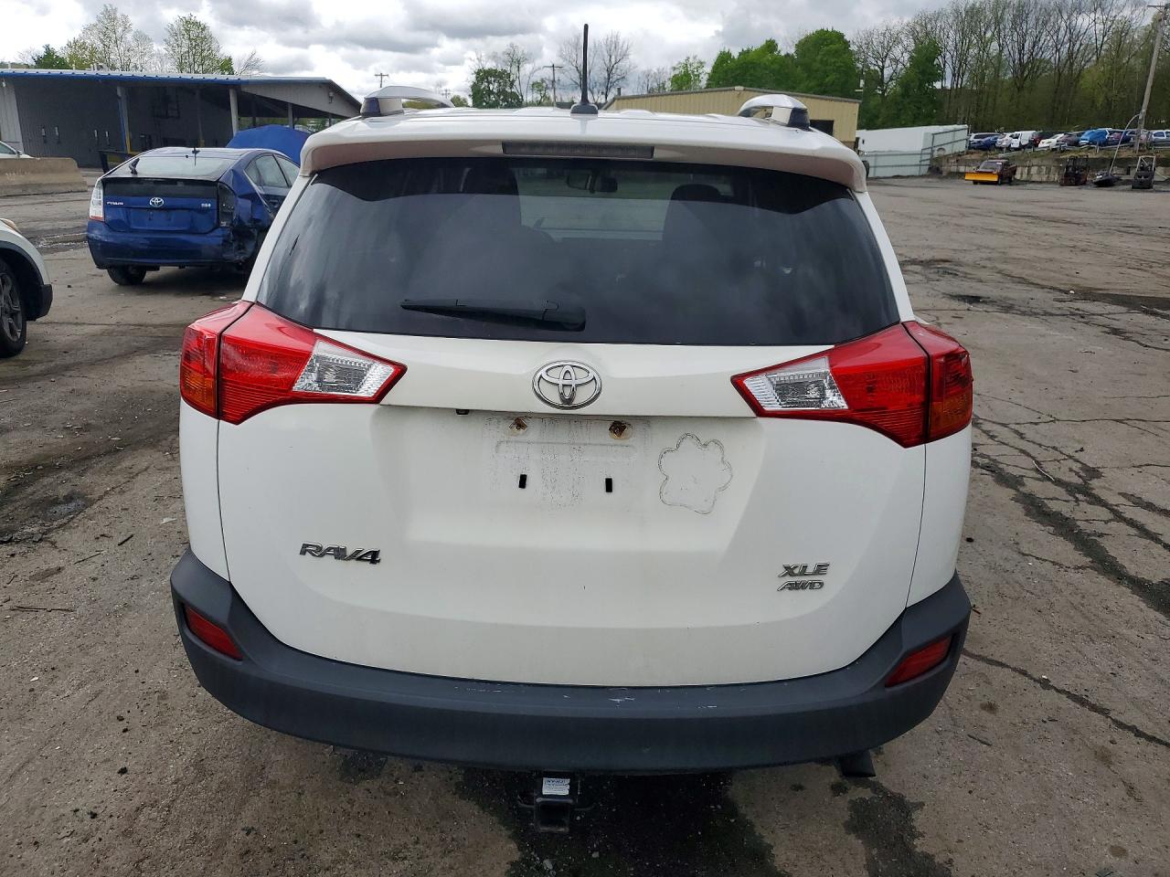2015 Toyota Rav4 Xle White vin: JTMRFREV7FD126632