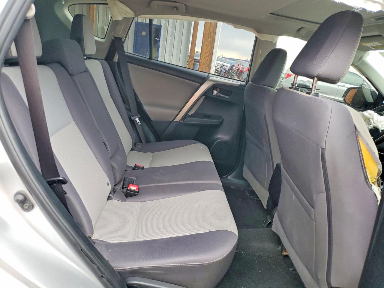 2015 Toyota Rav4 Xle Silver vin: JTMRFREV7FD127019