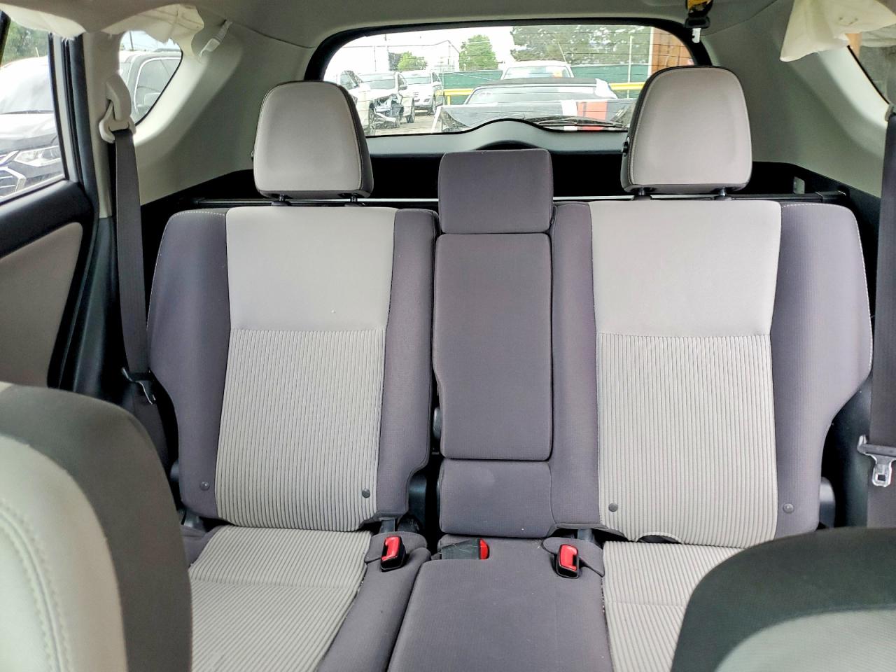 2015 Toyota Rav4 Xle Silver vin: JTMRFREV7FD127019