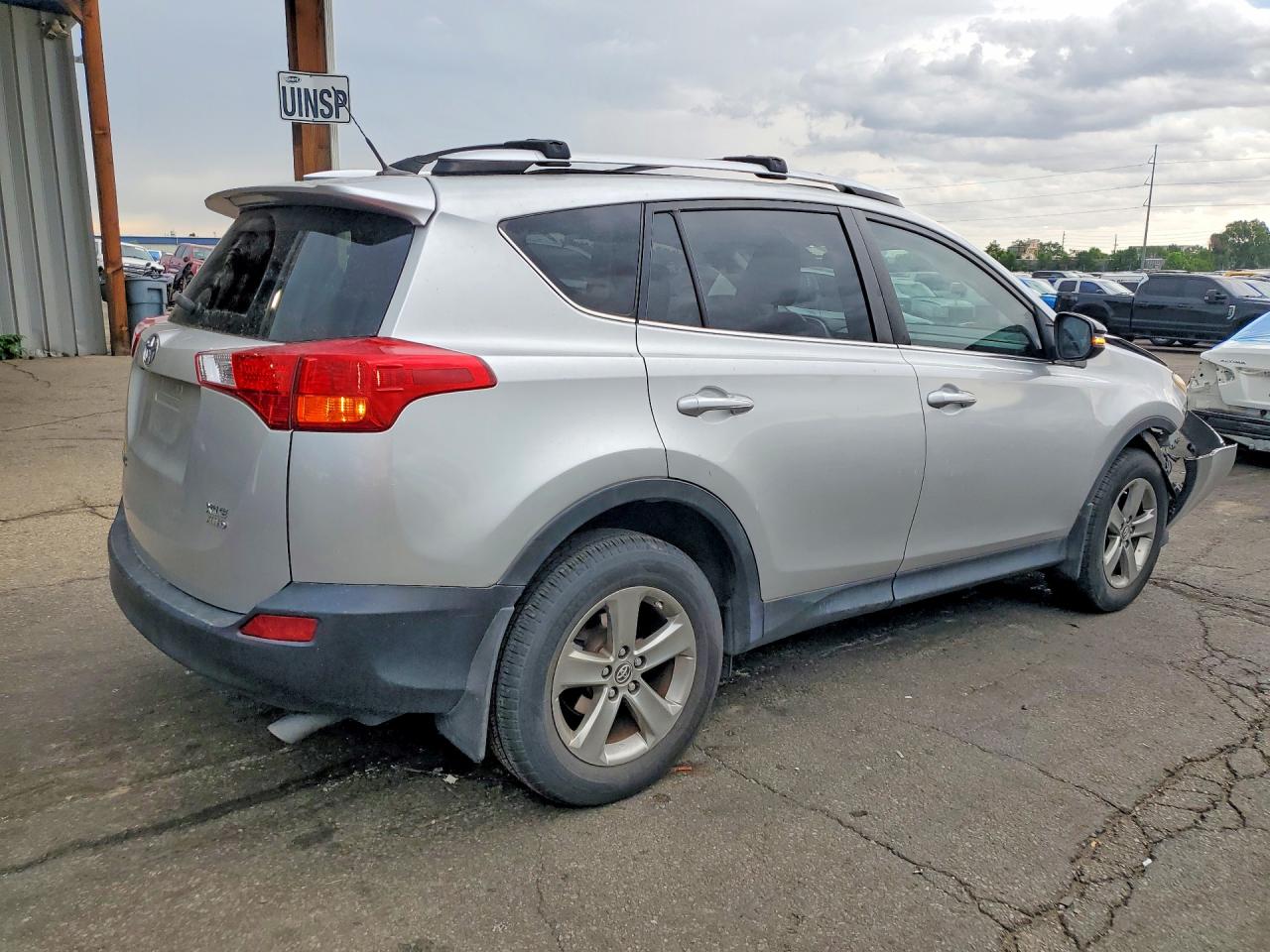 2015 Toyota Rav4 Xle Silver vin: JTMRFREV7FD127019