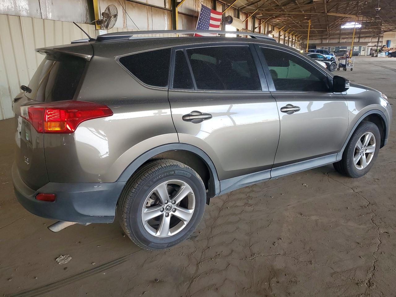 2015 Toyota Rav4 Xle Gray vin: JTMRFREV7FD147657