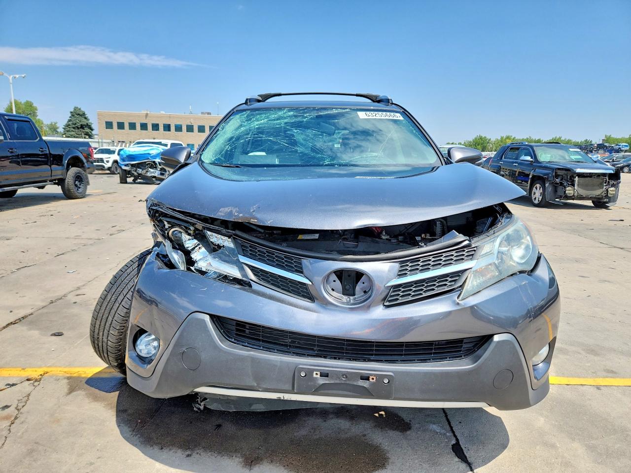 2015 Toyota Rav4 Xle Gray vin: JTMRFREV7FD174096