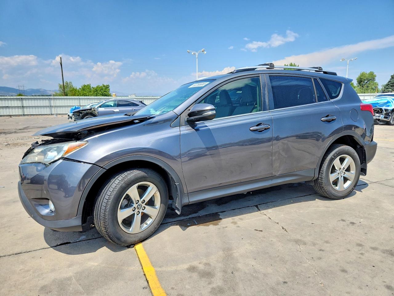 2015 Toyota Rav4 Xle Gray vin: JTMRFREV7FD174096