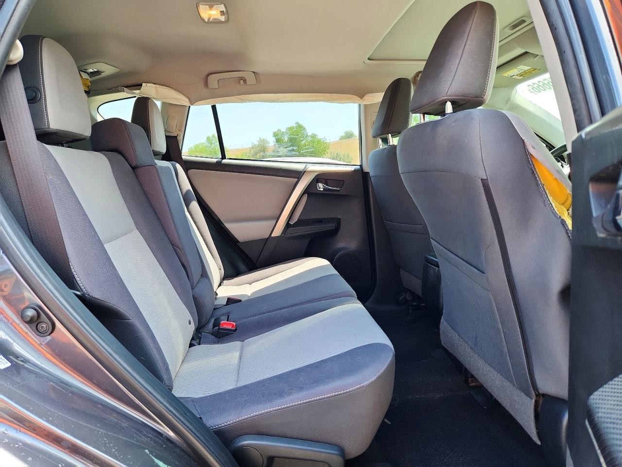 2015 Toyota Rav4 Xle Gray vin: JTMRFREV7FD174096