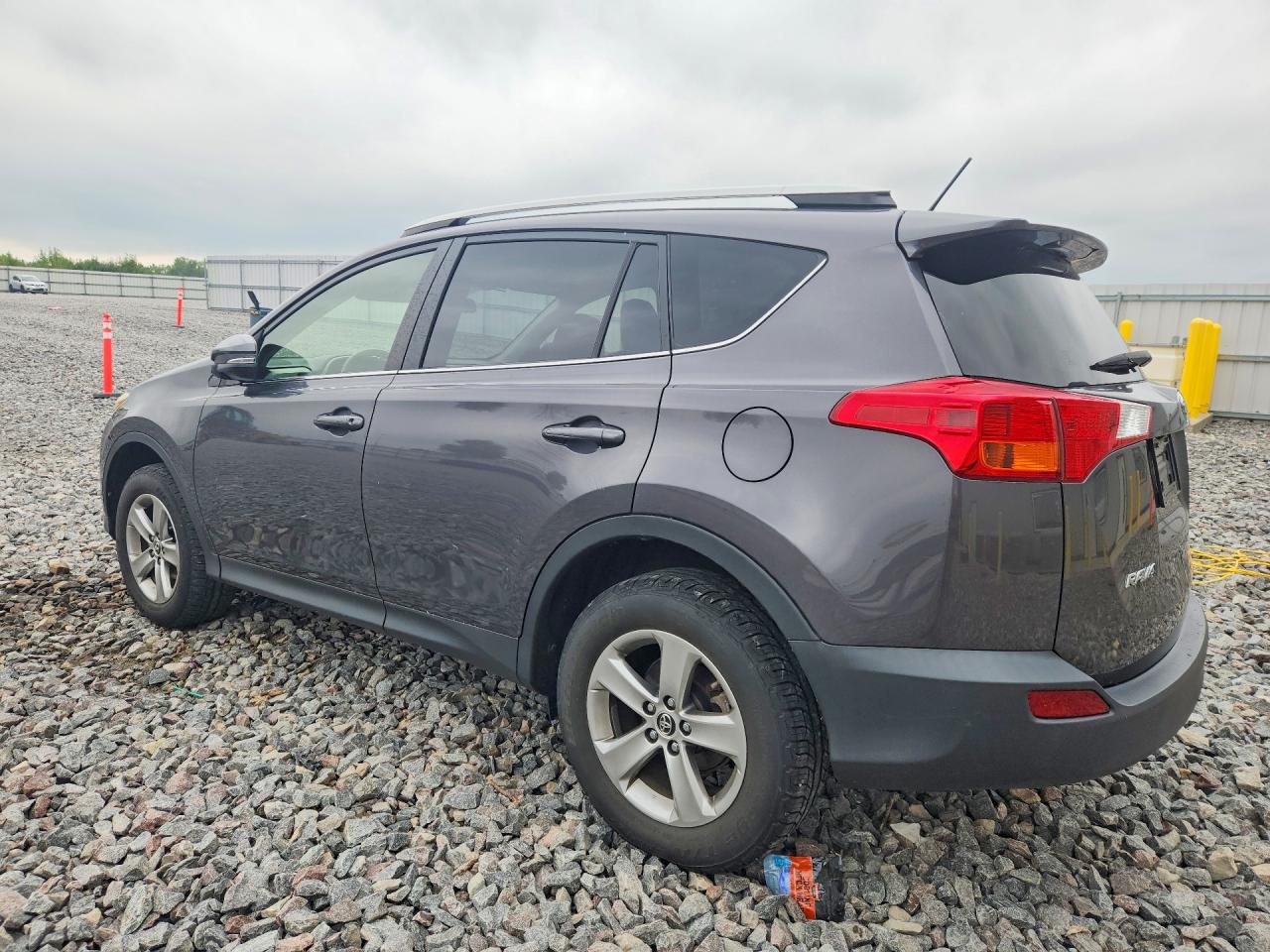 2015 Toyota Rav4 Xle Gray vin: JTMRFREV7FJ050346