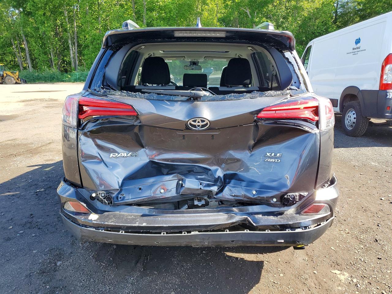 2018 Toyota Rav4 Xle Gray vin: JTMRFREV7JJ723239