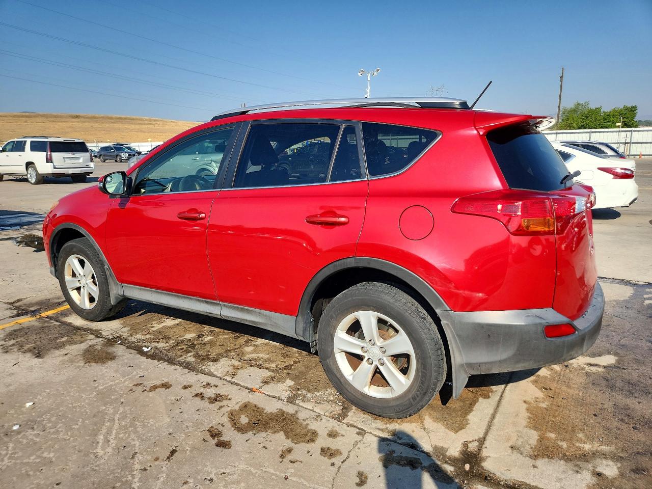 2013 Toyota Rav4 Xle Red vin: JTMRFREV8DD005105