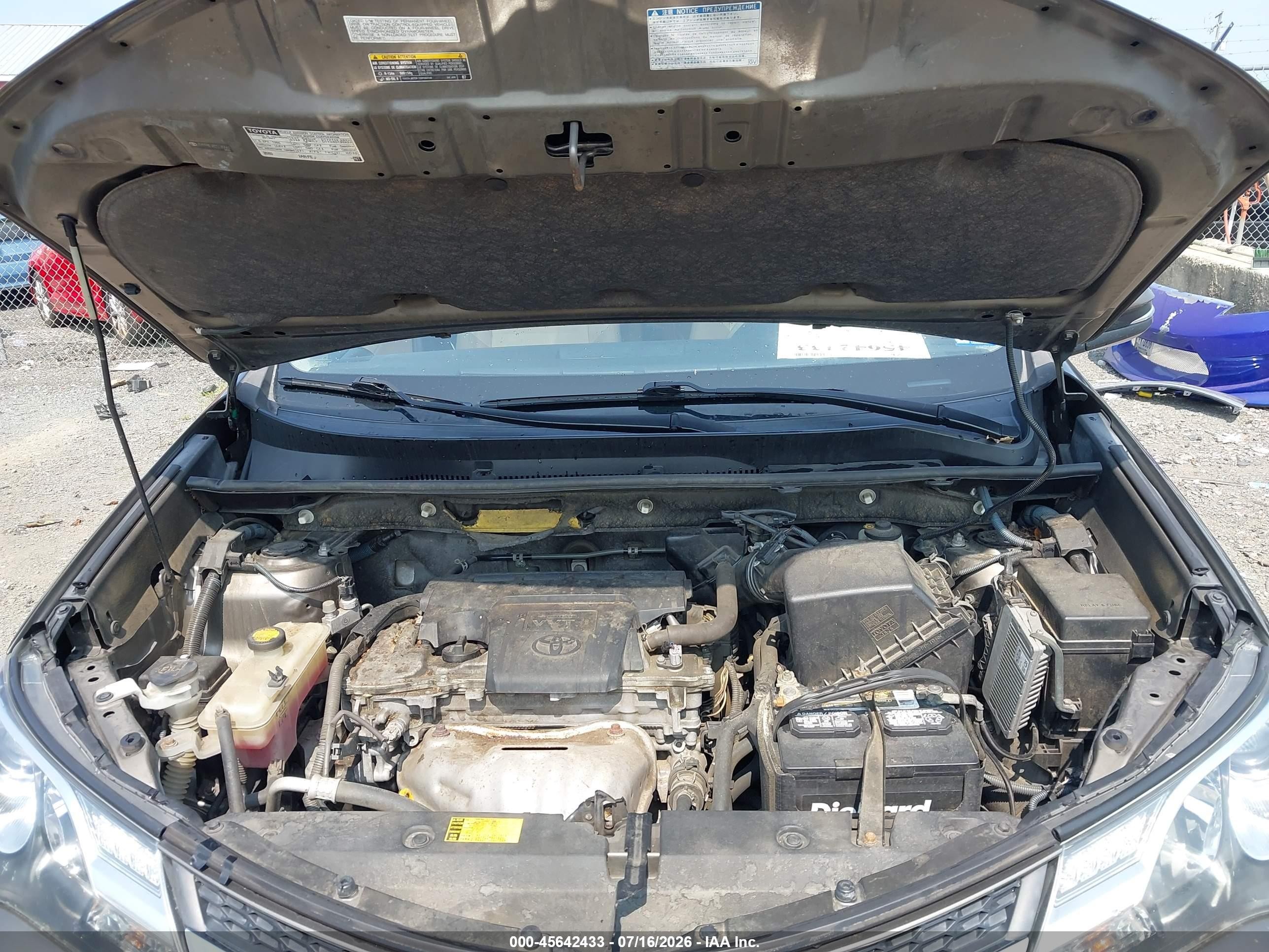 2013 Toyota Rav4 Xle Brown vin: JTMRFREV8DD035561