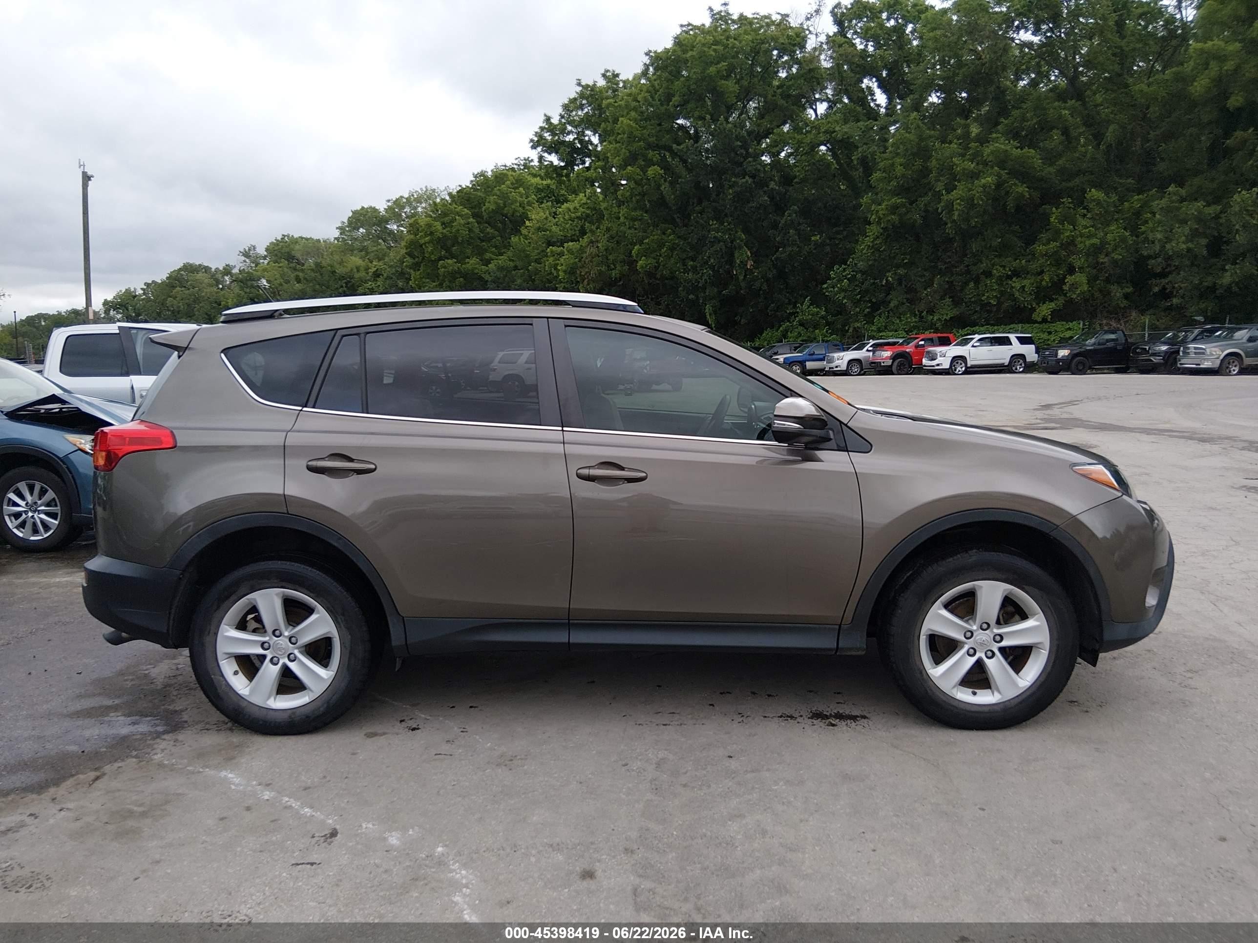 2014 Toyota Rav4 Xle Brown vin: JTMRFREV8ED056833