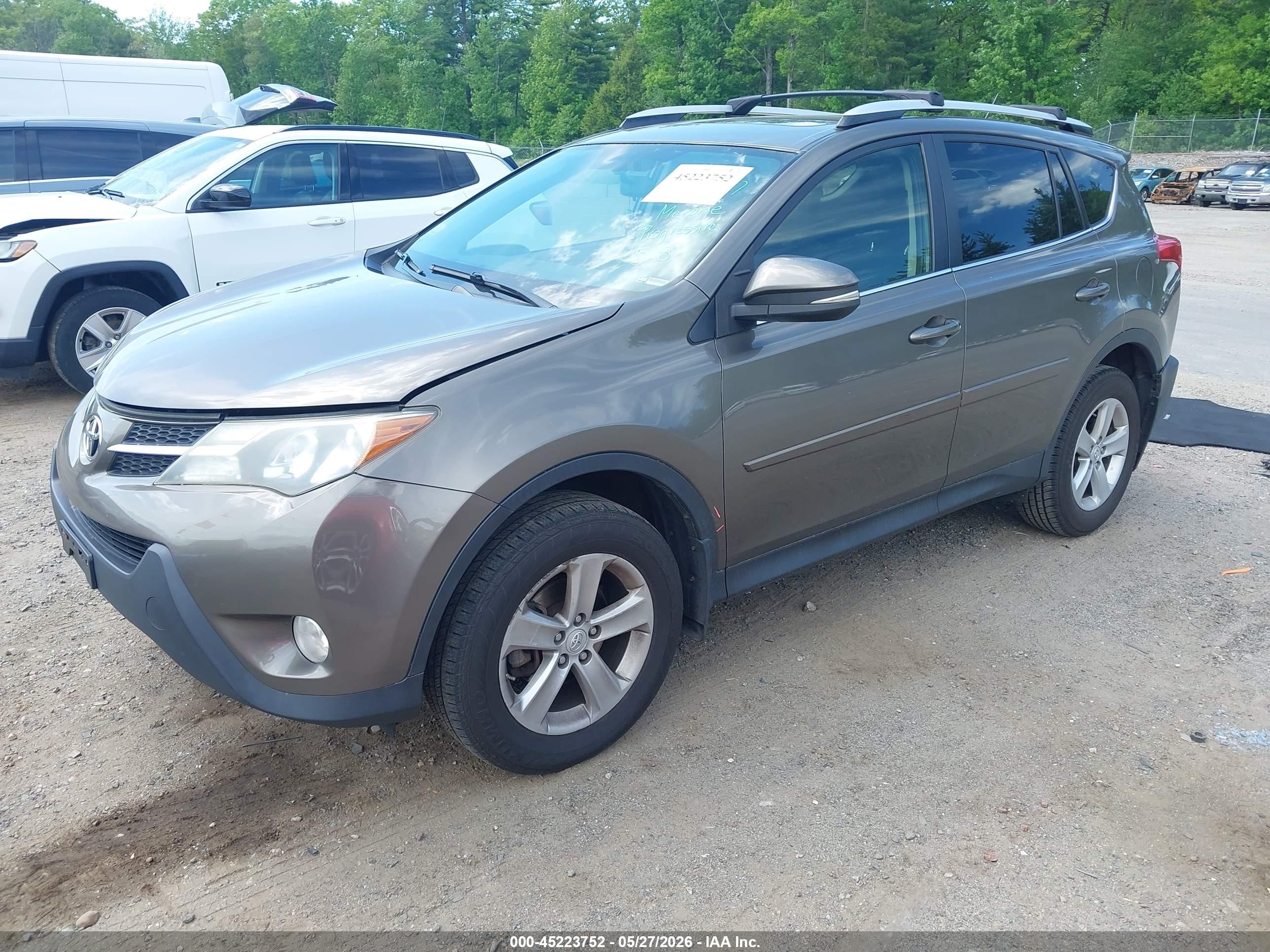2014 Toyota Rav4 Xle Brown vin: JTMRFREV8ED066875