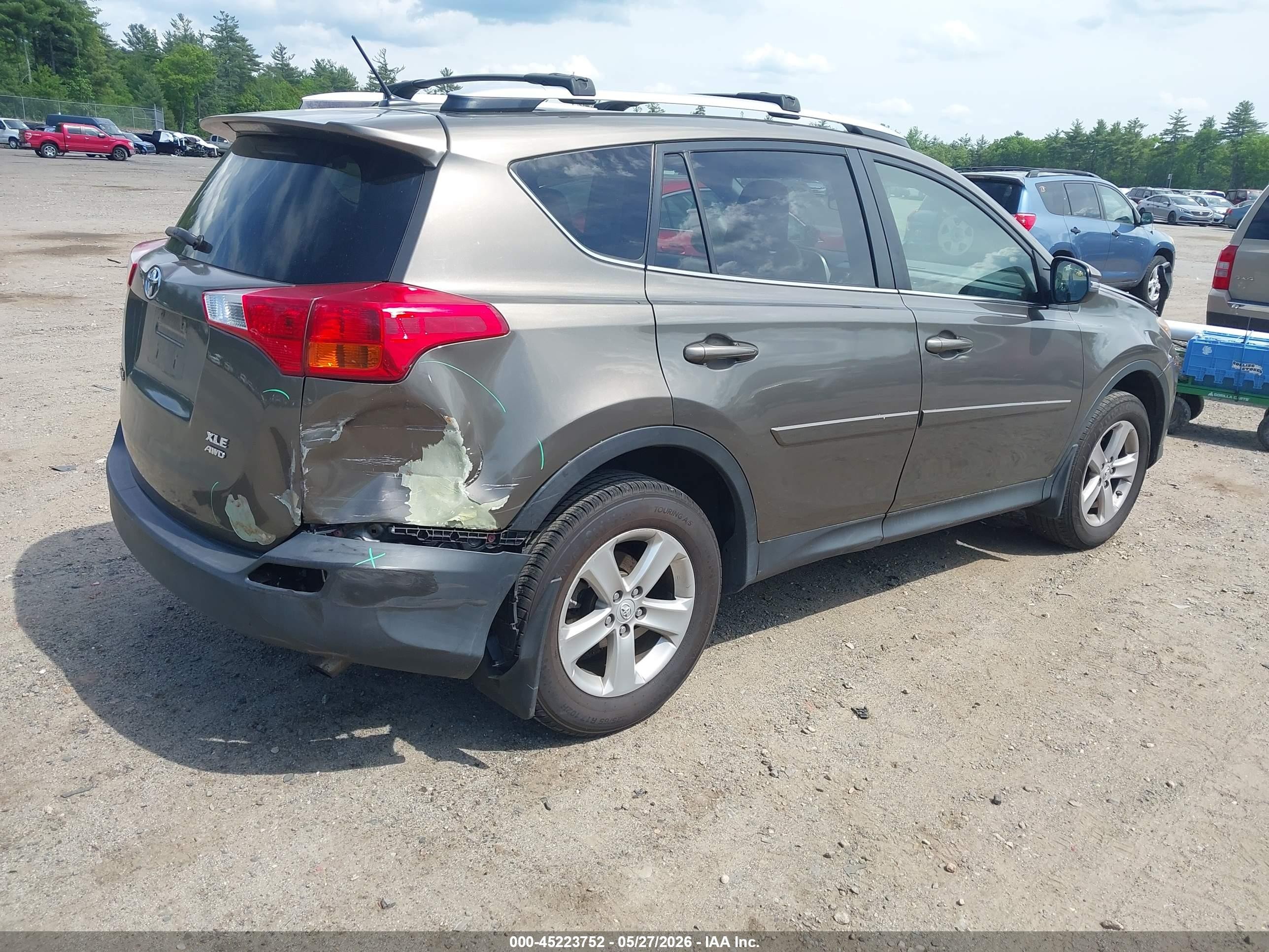 2014 Toyota Rav4 Xle Brown vin: JTMRFREV8ED066875