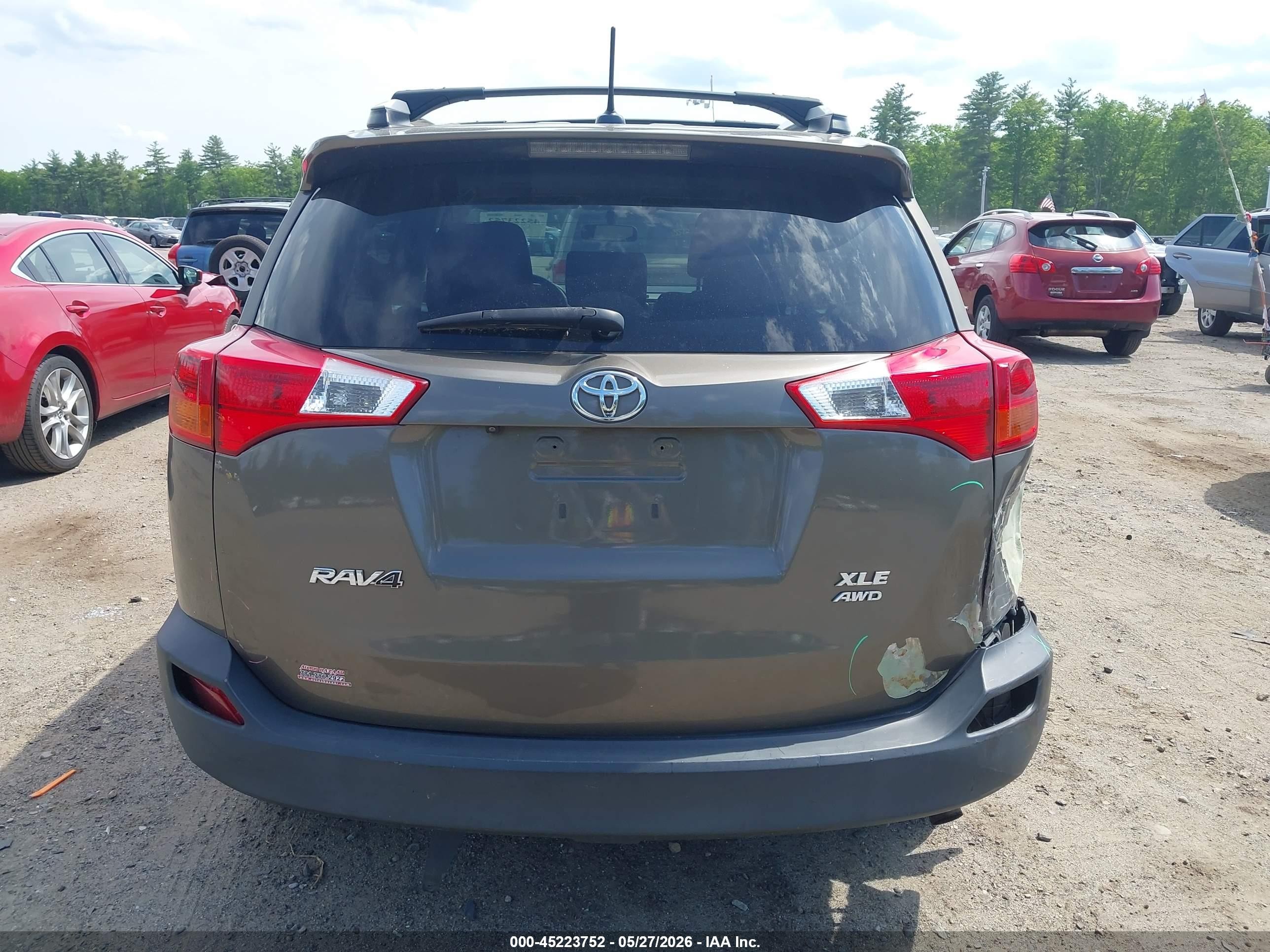 2014 Toyota Rav4 Xle Brown vin: JTMRFREV8ED066875