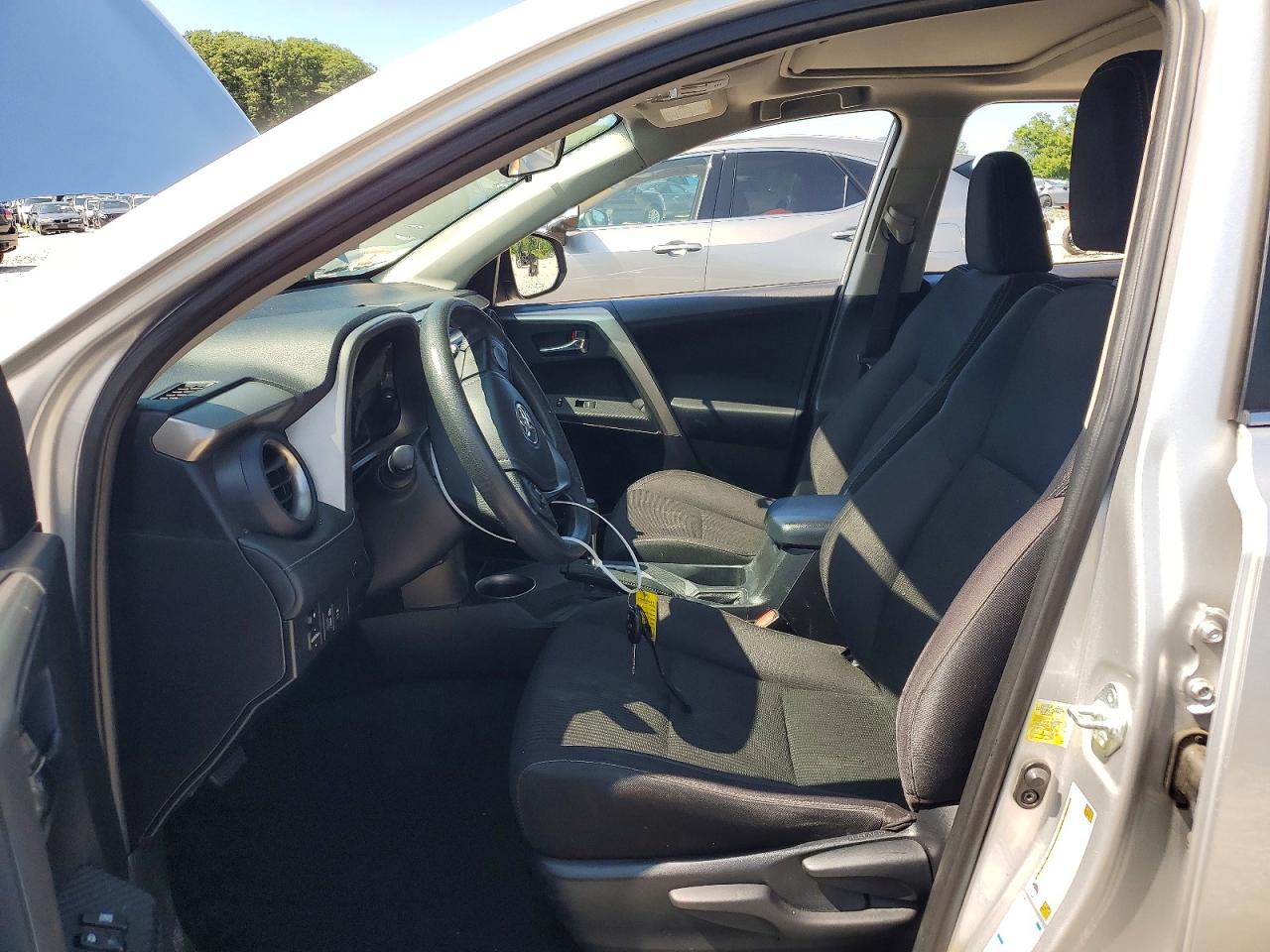 2014 Toyota Rav4 Xle Silver vin: JTMRFREV8ED086530