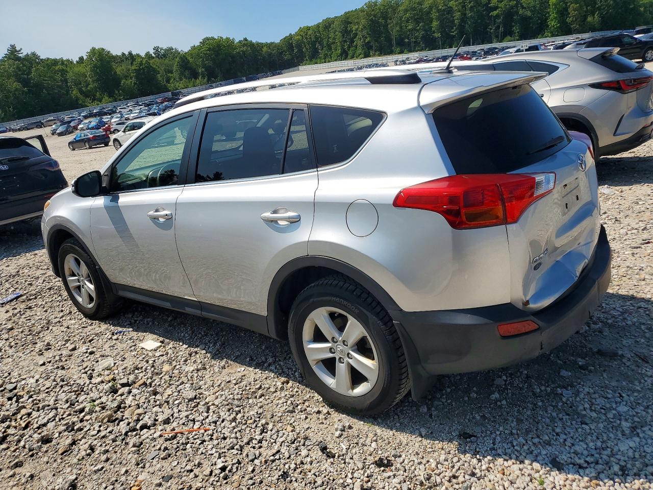 2014 Toyota Rav4 Xle Silver vin: JTMRFREV8ED086530
