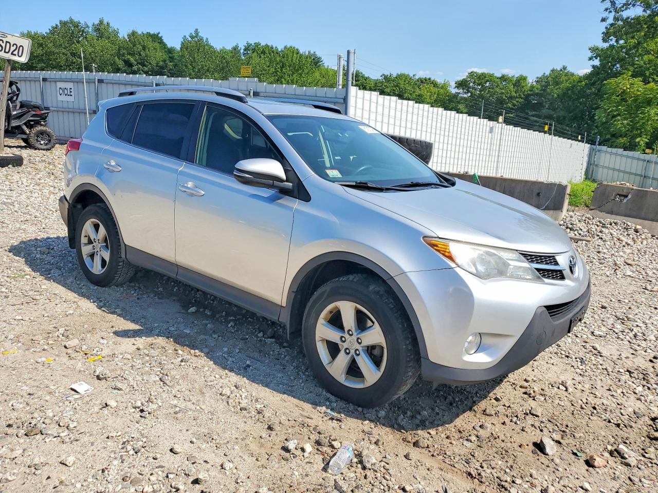 2014 Toyota Rav4 Xle Silver vin: JTMRFREV8ED086530