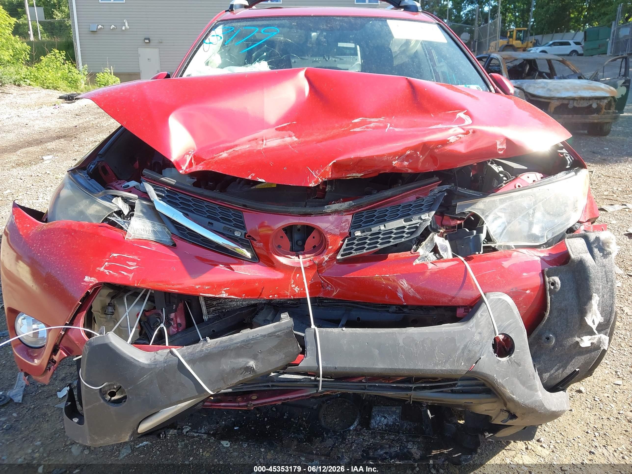 2014 Toyota Rav4 Xle Красный vin: JTMRFREV8EJ008539