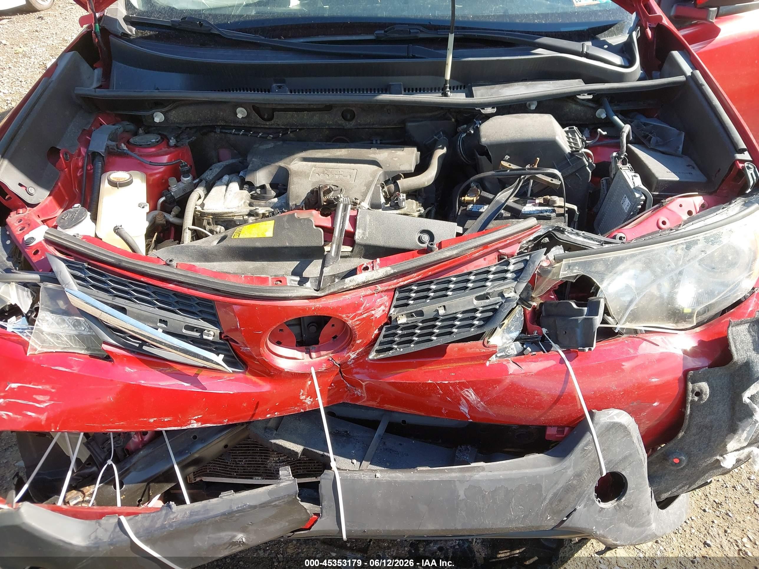 2014 Toyota Rav4 Xle Красный vin: JTMRFREV8EJ008539