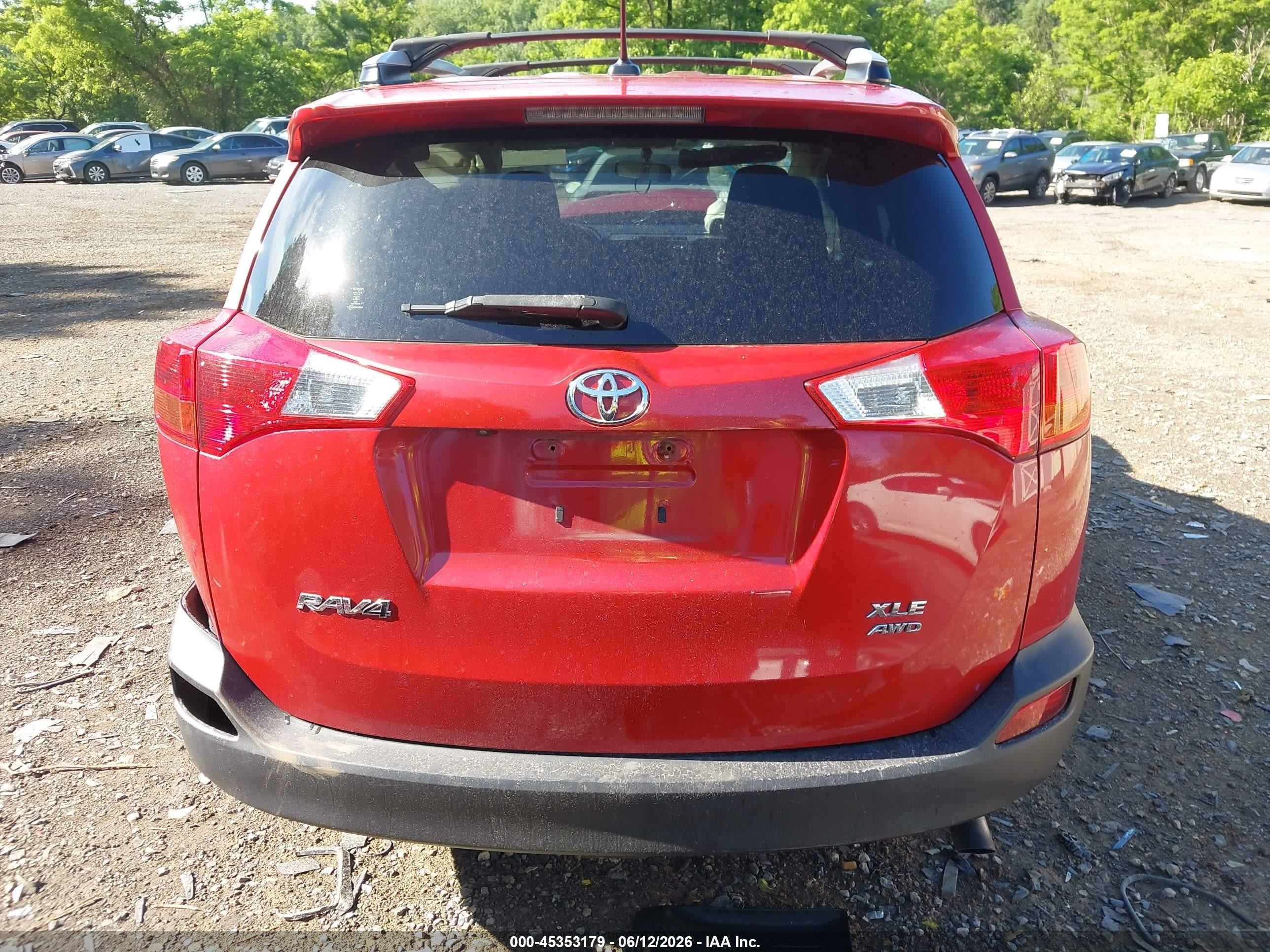 2014 Toyota Rav4 Xle Красный vin: JTMRFREV8EJ008539