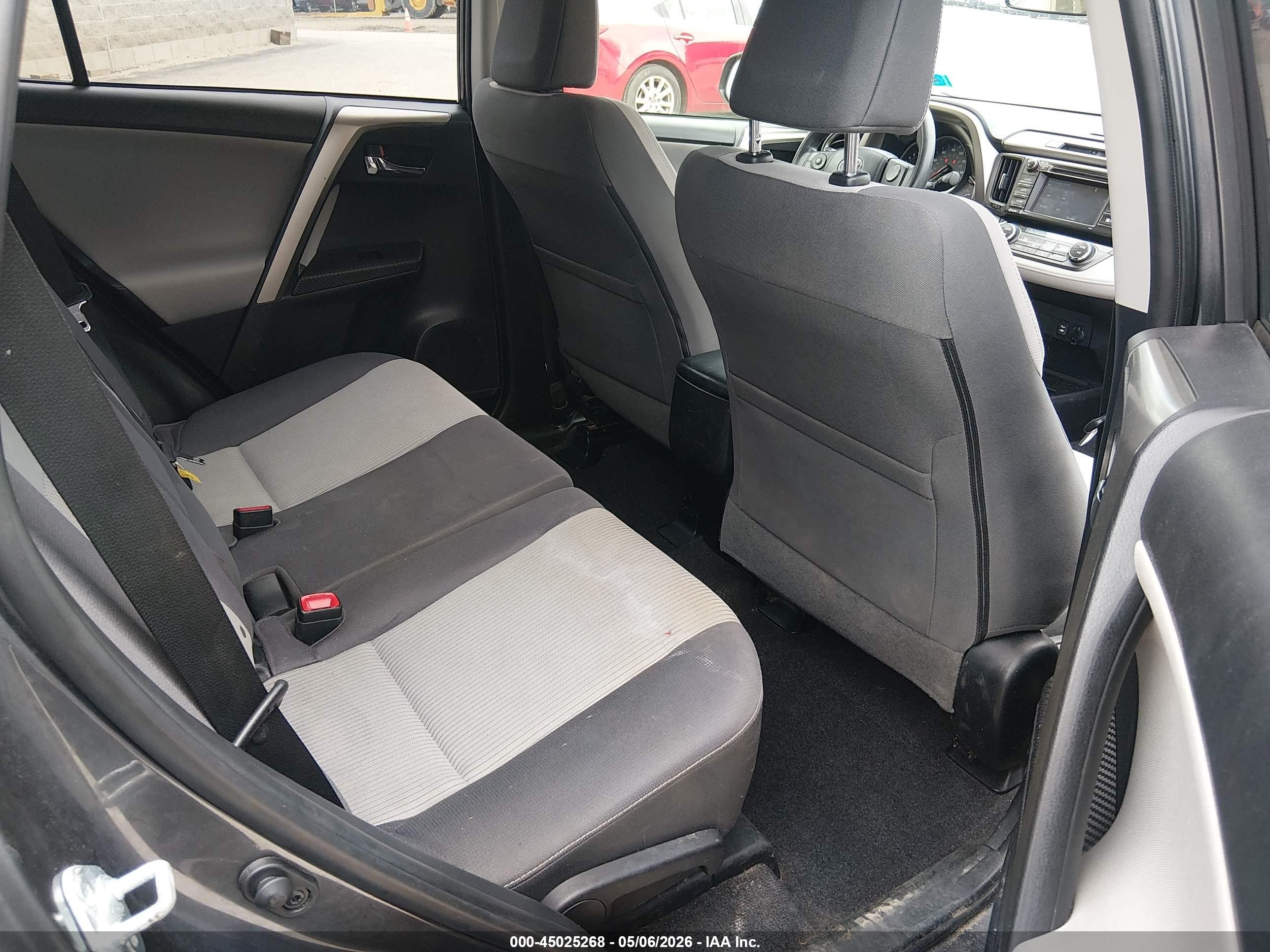 2015 Toyota Rav4 Xle Gray vin: JTMRFREV8FD121536