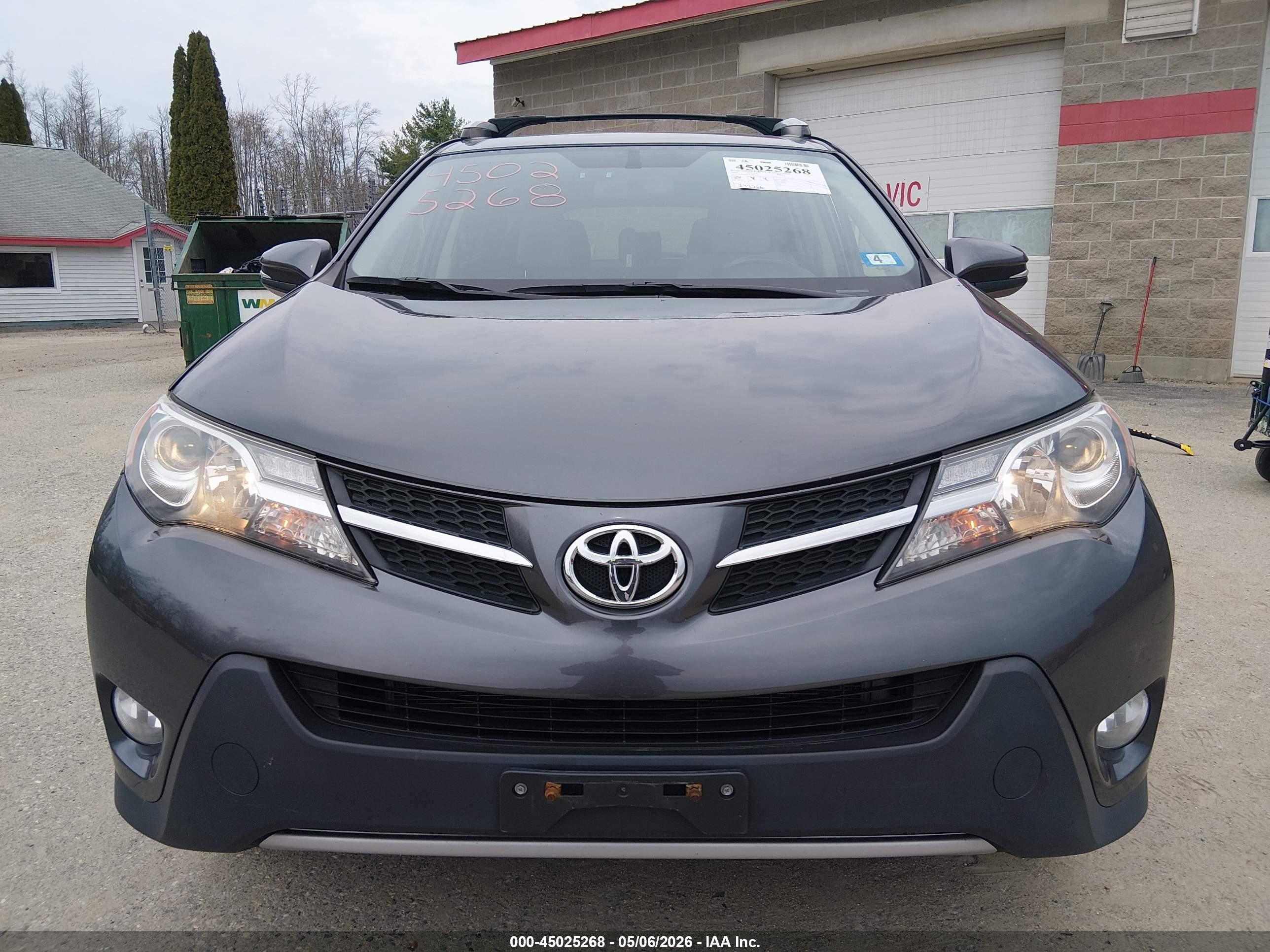 2015 Toyota Rav4 Xle Gray vin: JTMRFREV8FD121536
