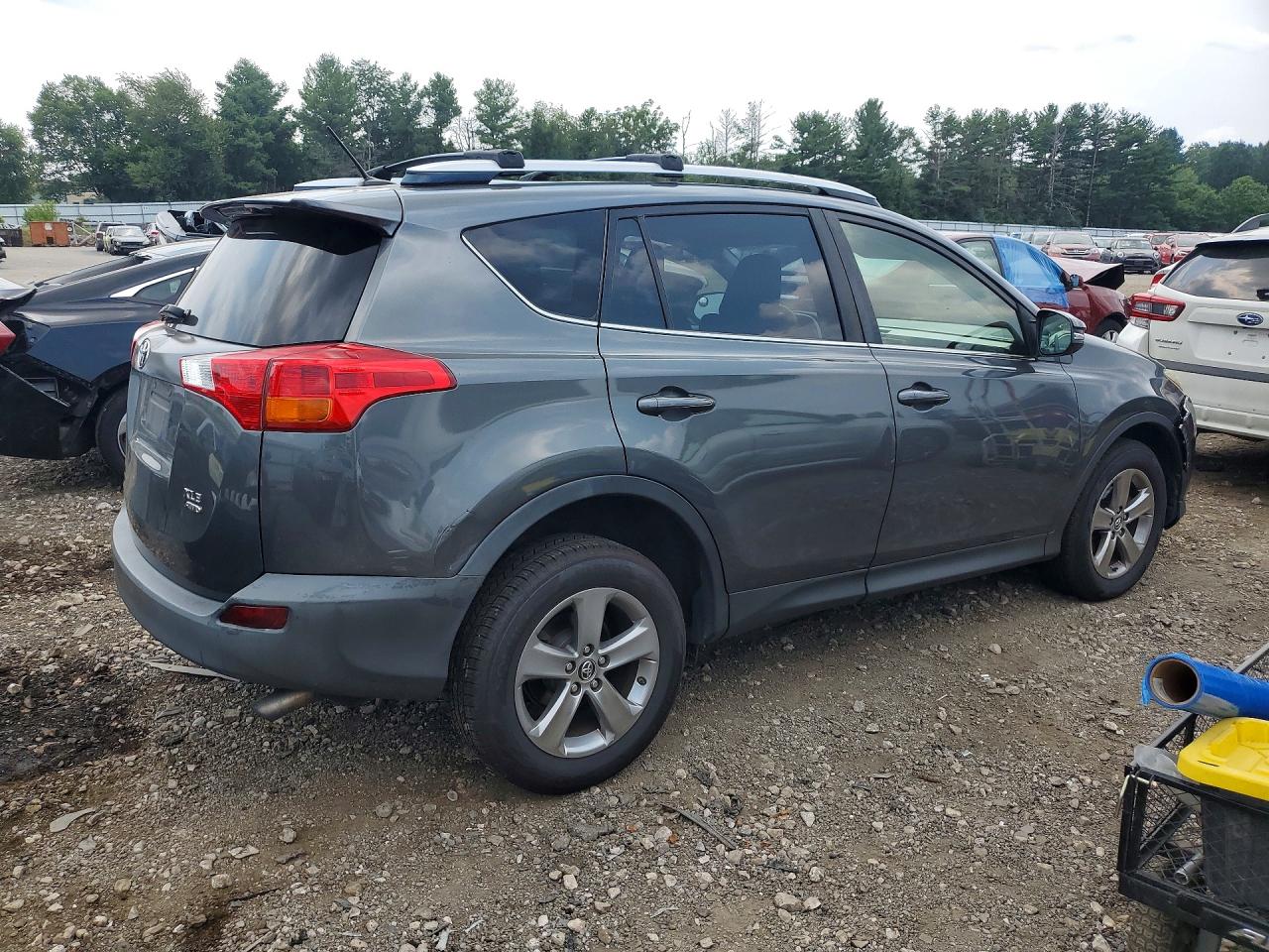 2015 Toyota Rav4 Xle Gray vin: JTMRFREV8FD126445