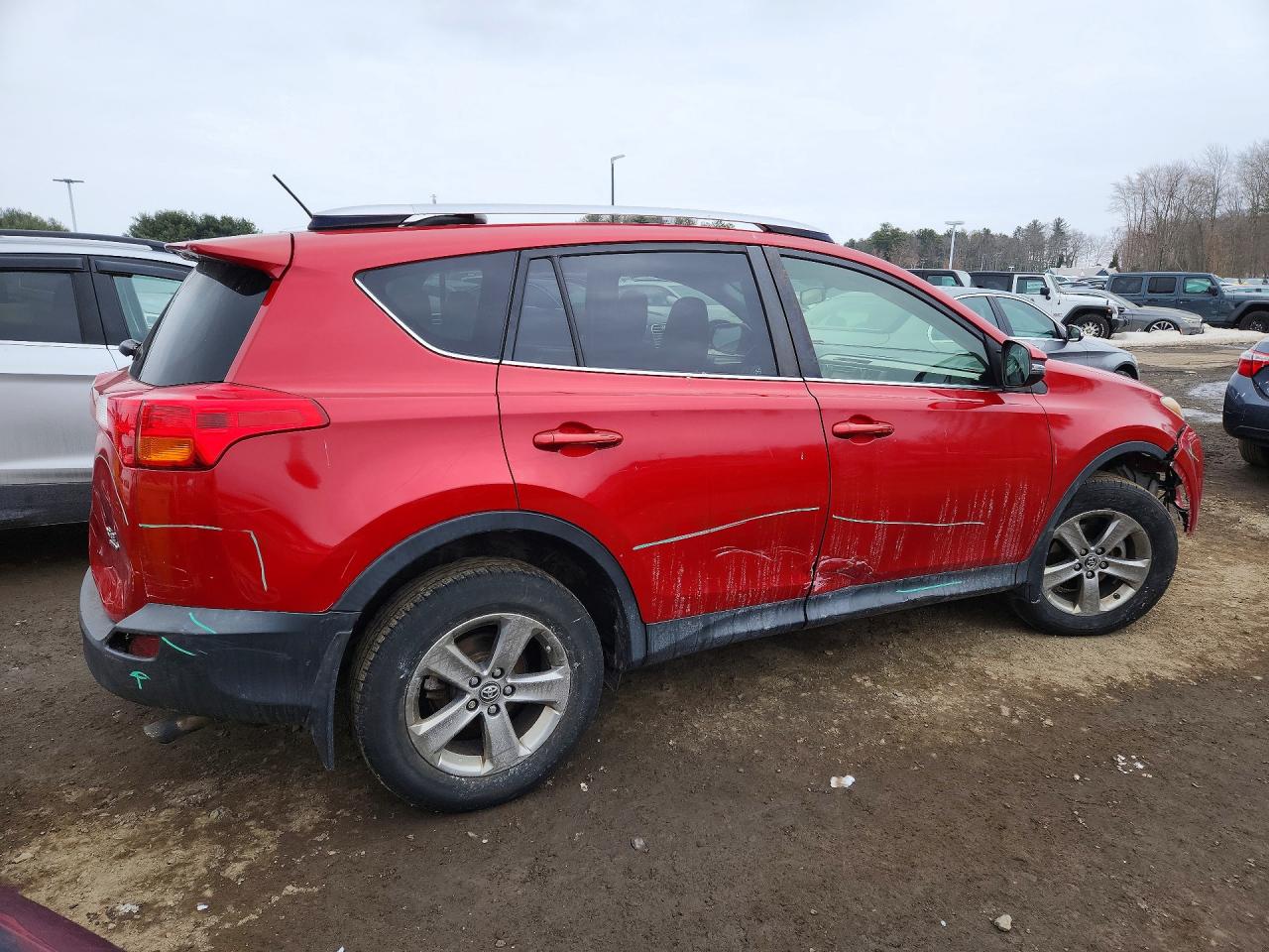 2015 Toyota Rav4 Xle Red vin: JTMRFREV8FD129426