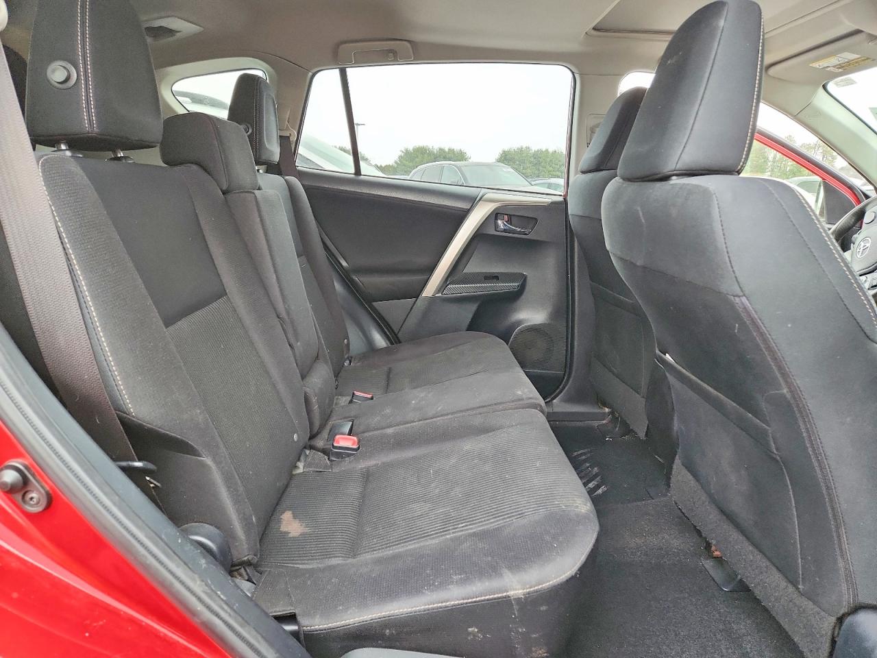 2015 Toyota Rav4 Xle Red vin: JTMRFREV8FD129426