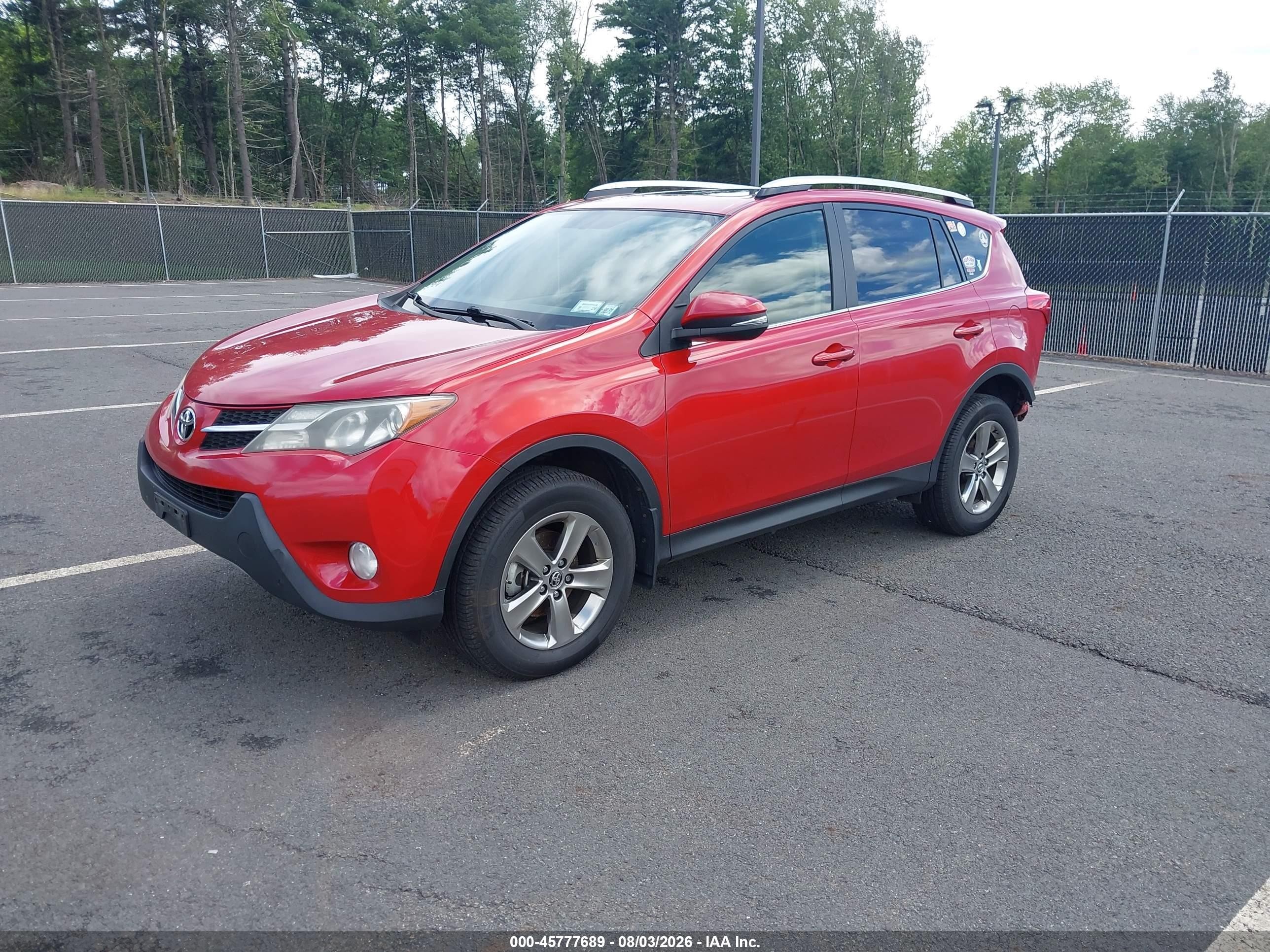 2015 Toyota Rav4 Xle Red vin: JTMRFREV8FD144931