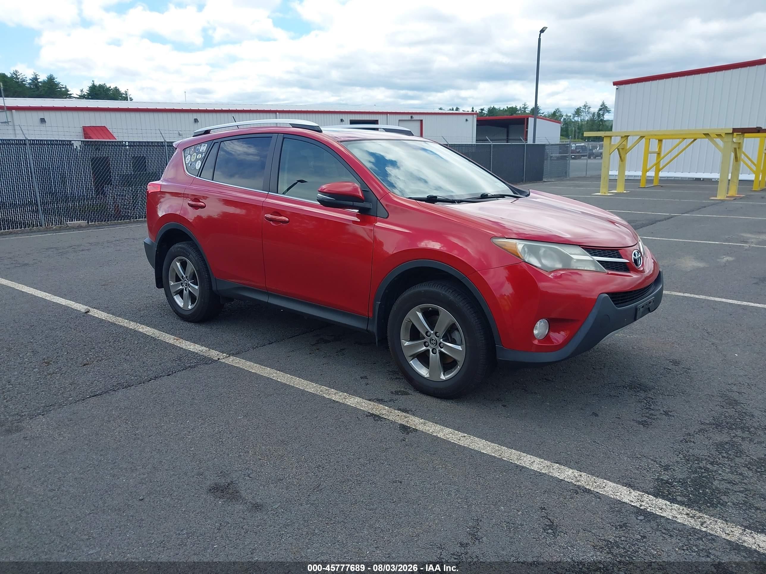 2015 Toyota Rav4 Xle Red vin: JTMRFREV8FD144931