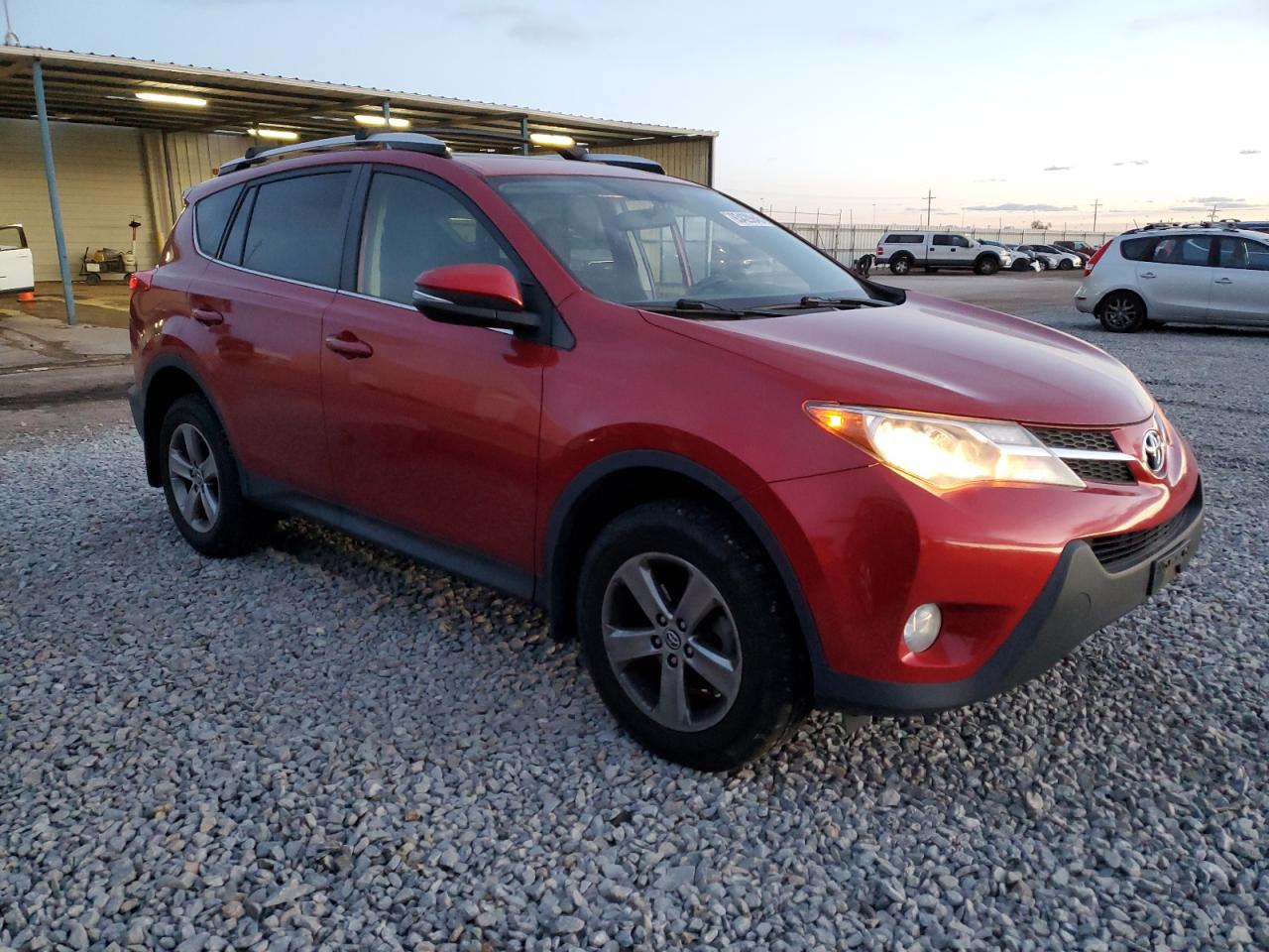 2015 Toyota Rav4 Xle Red vin: JTMRFREV8FD158361