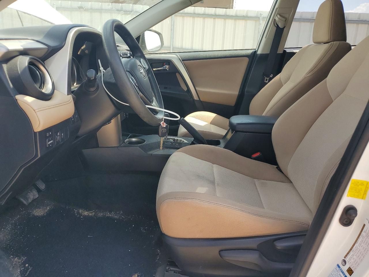 2015 Toyota Rav4 Xle White vin: JTMRFREV8FD173359