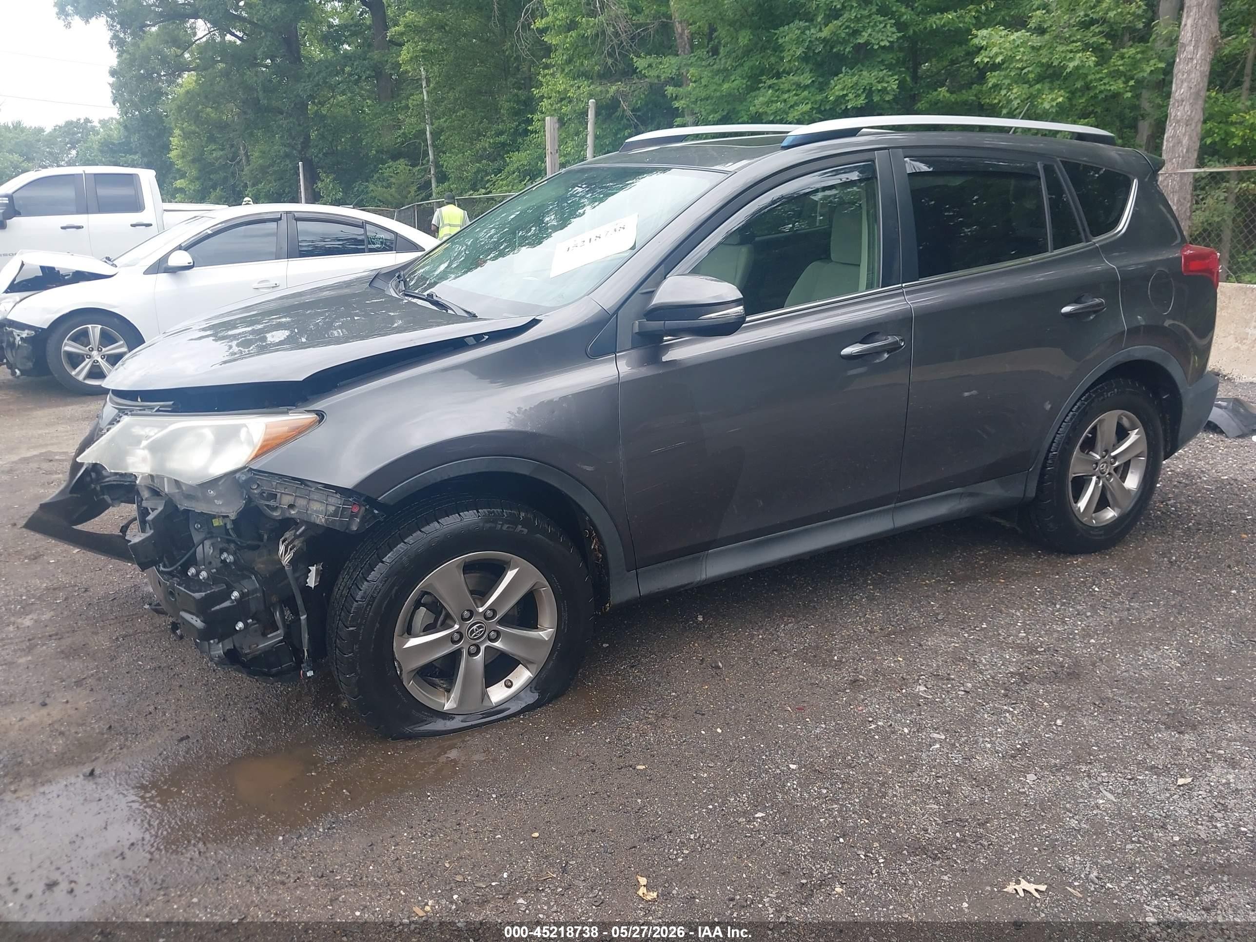 2015 Toyota Rav4 Xle Gray vin: JTMRFREV8FJ025357