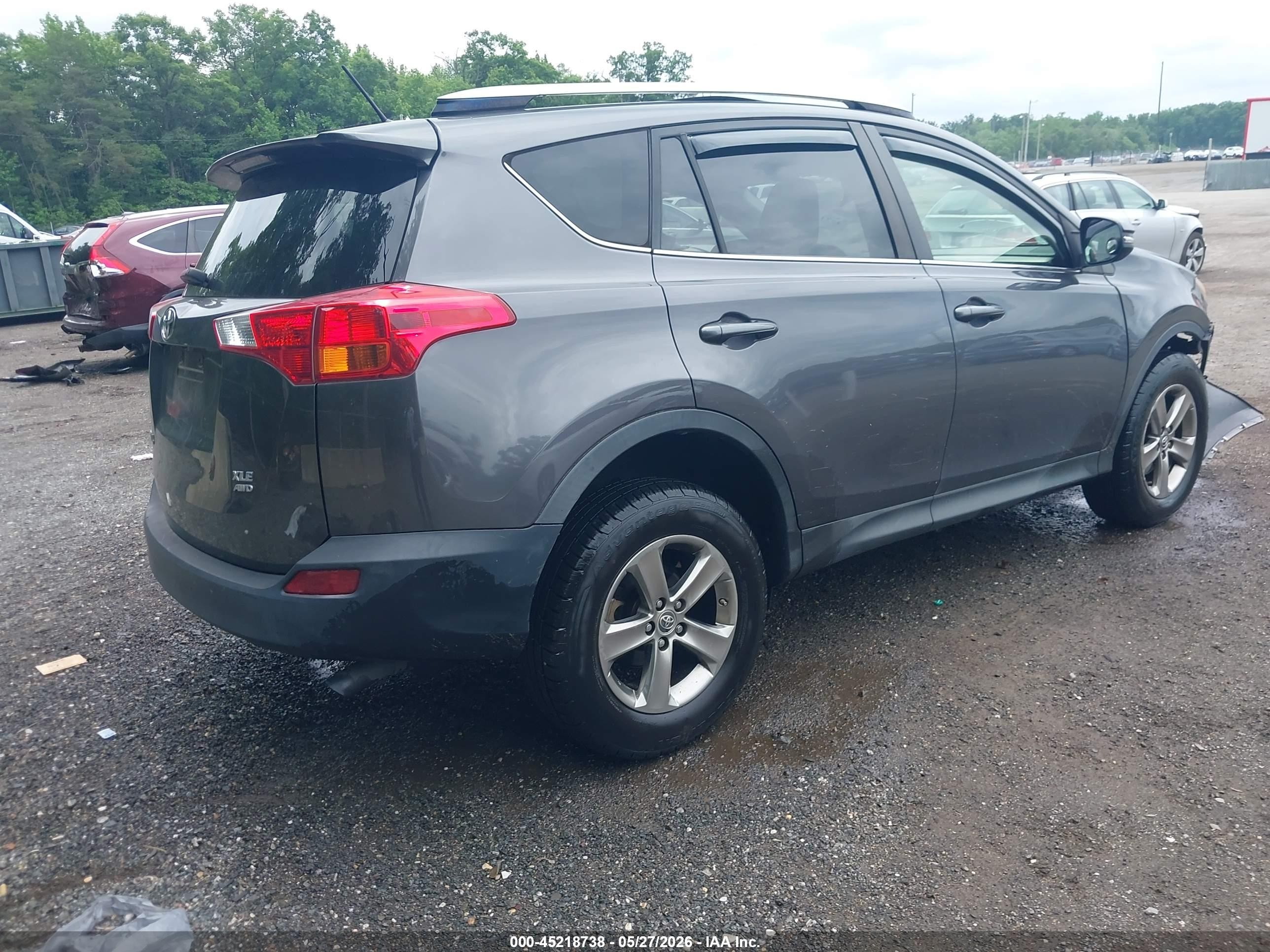 2015 Toyota Rav4 Xle Gray vin: JTMRFREV8FJ025357