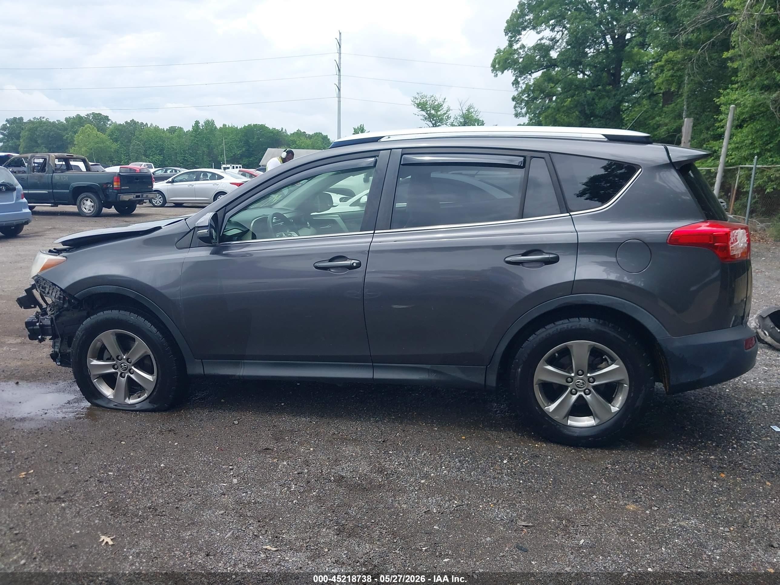 2015 Toyota Rav4 Xle Gray vin: JTMRFREV8FJ025357