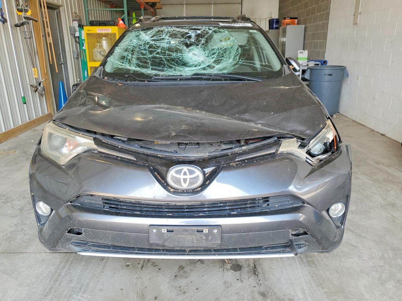 2017 Toyota Rav4 Xle Charcoal vin: JTMRFREV8HD209327