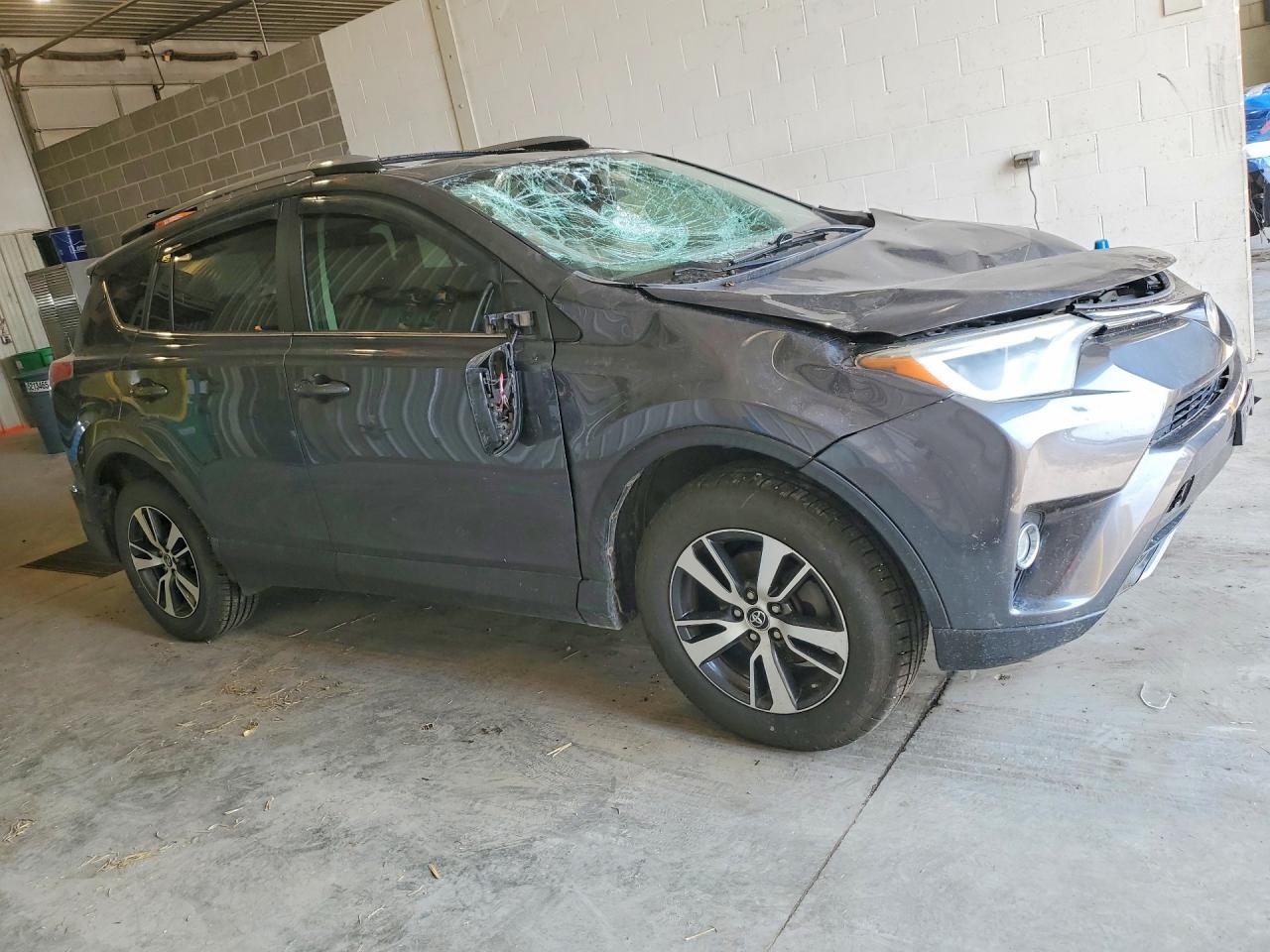 2017 Toyota Rav4 Xle Charcoal vin: JTMRFREV8HD209327