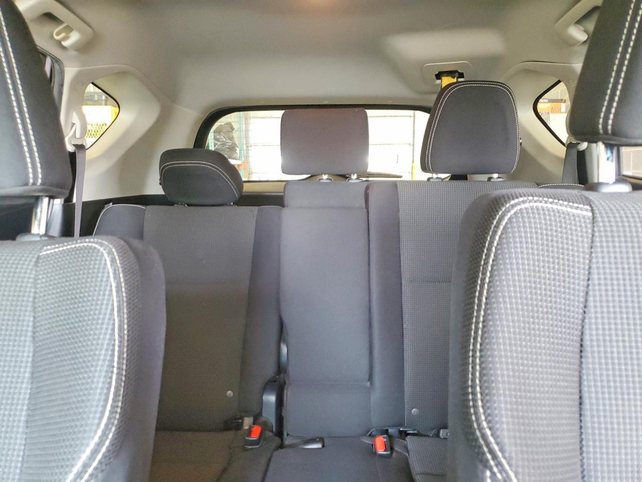 2017 Toyota Rav4 Xle Charcoal vin: JTMRFREV8HD209327
