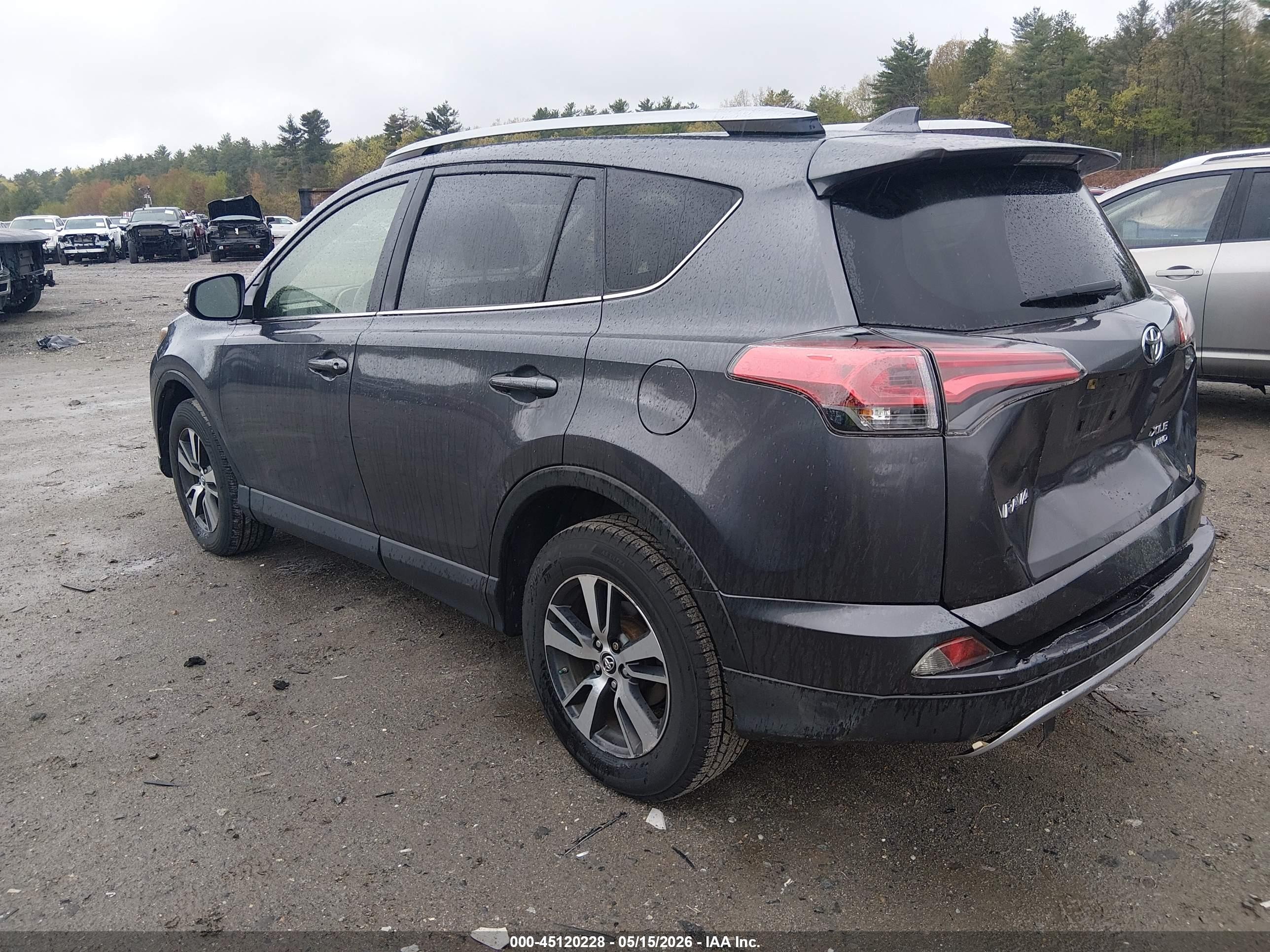 2018 Toyota Rav4 Xle Серый vin: JTMRFREV8JJ182413