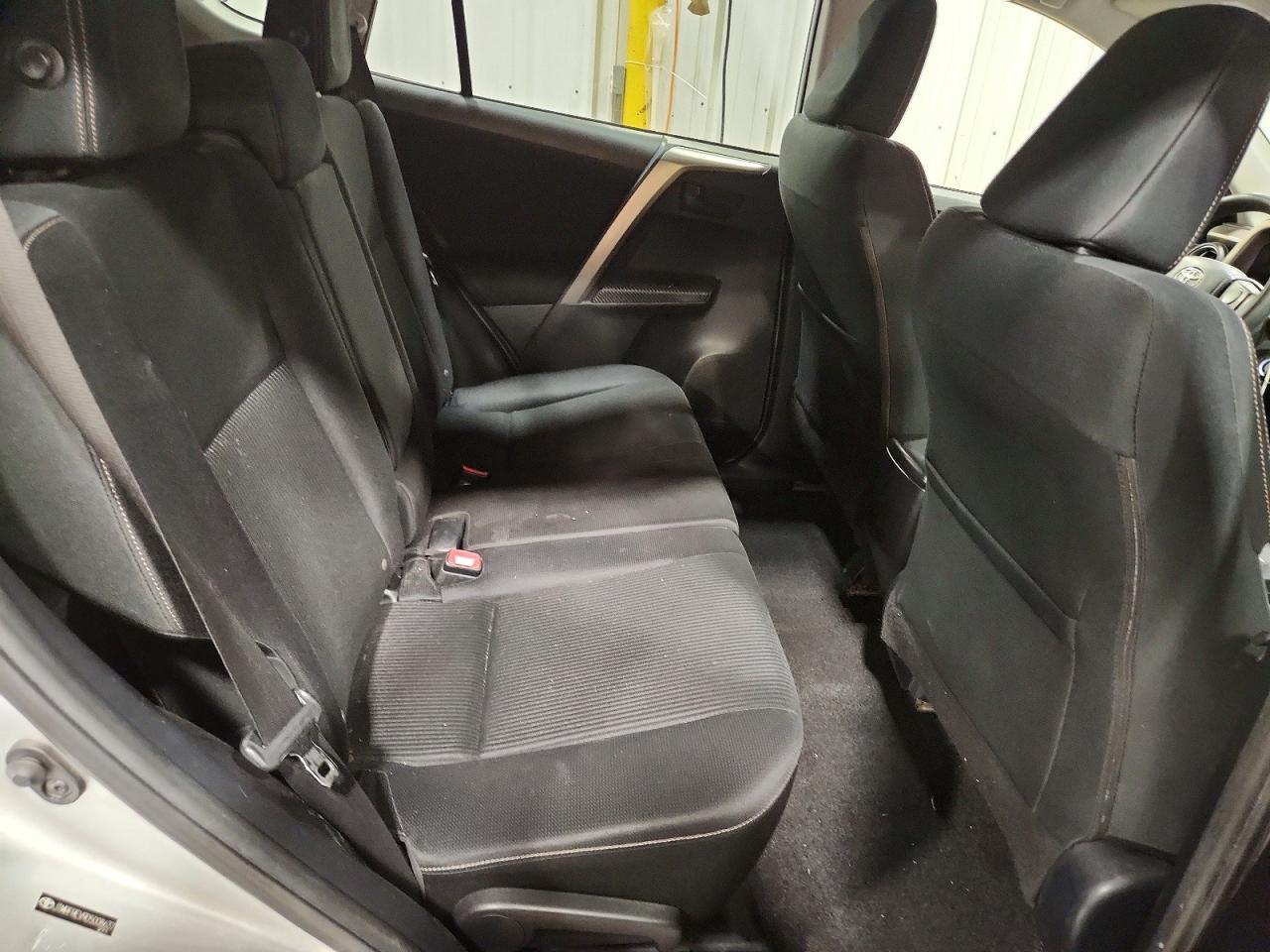 2013 Toyota Rav4 Xle Silver vin: JTMRFREV9D5008637
