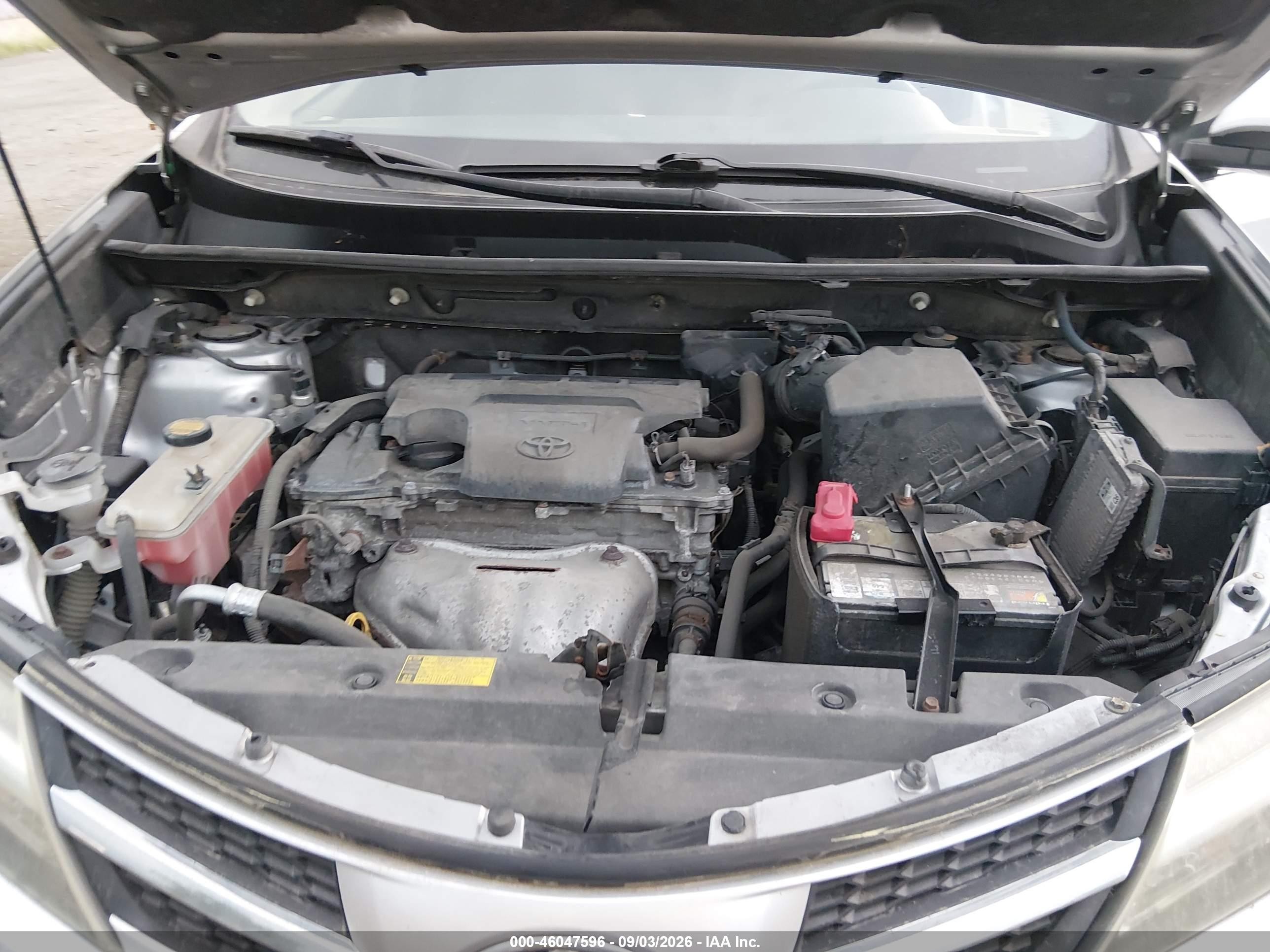 2013 Toyota Rav4 Xle Silver vin: JTMRFREV9D5028404