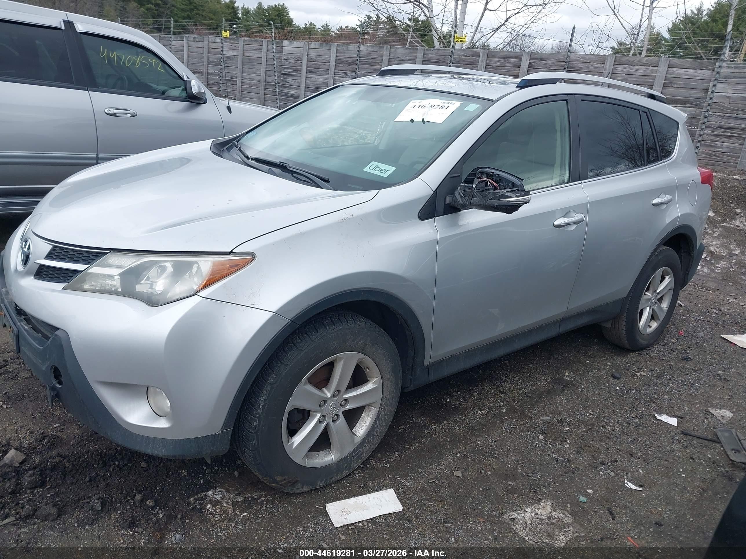 2014 Toyota Rav4 Xle Silver vin: JTMRFREV9ED069686