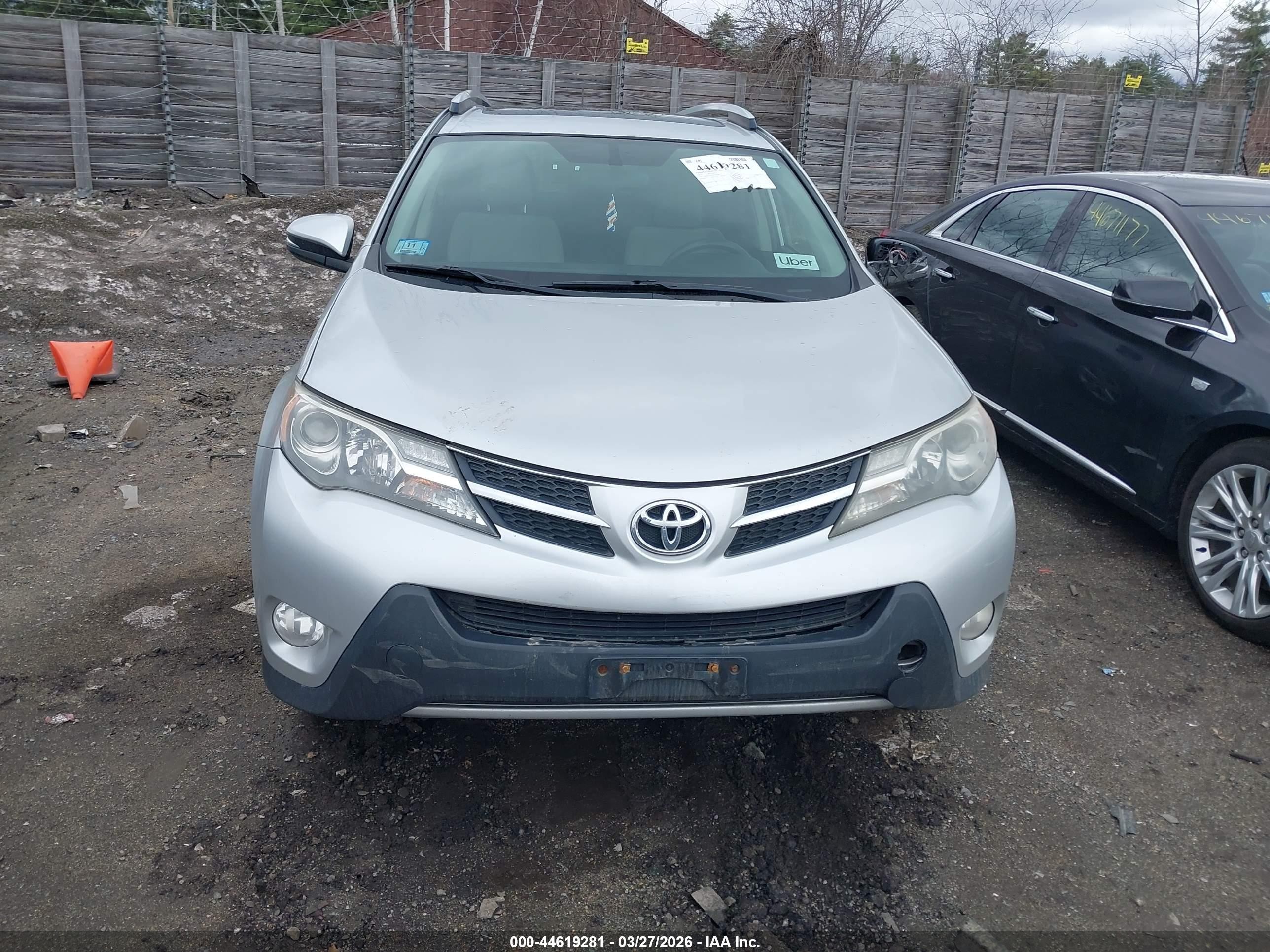 2014 Toyota Rav4 Xle Silver vin: JTMRFREV9ED069686