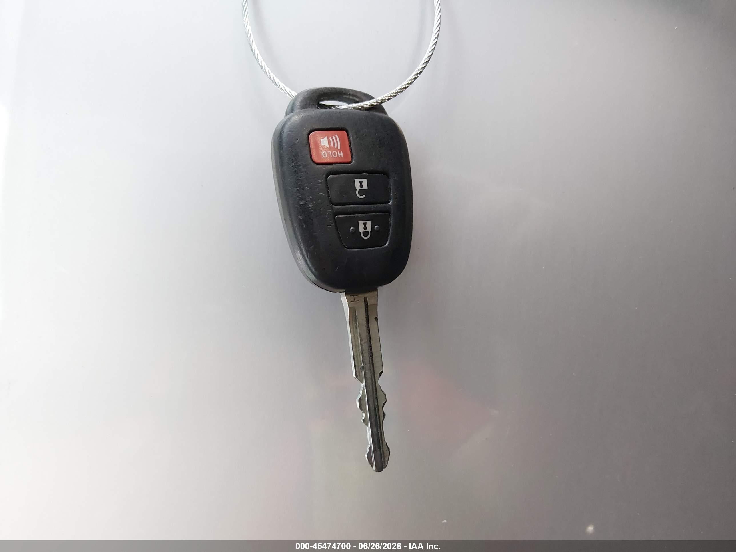 2014 Toyota Rav4 Xle Red vin: JTMRFREV9ED083801