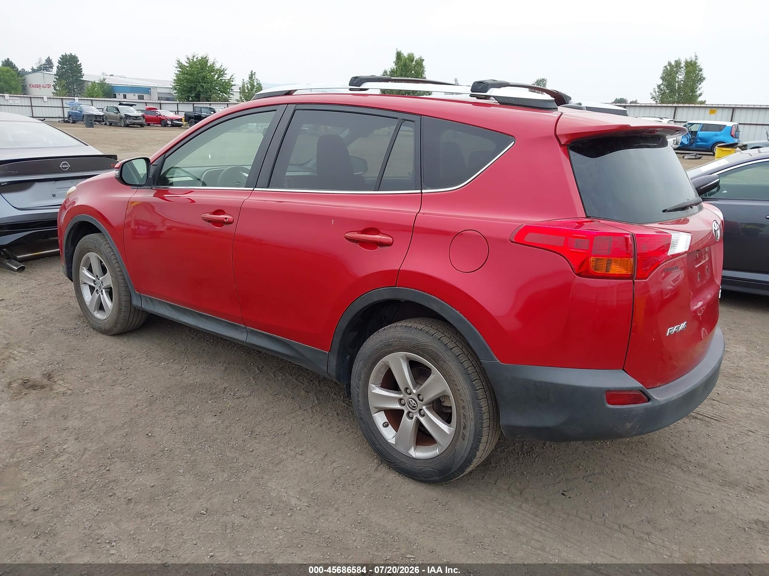 2015 Toyota Rav4 Xle Red vin: JTMRFREV9FD152357