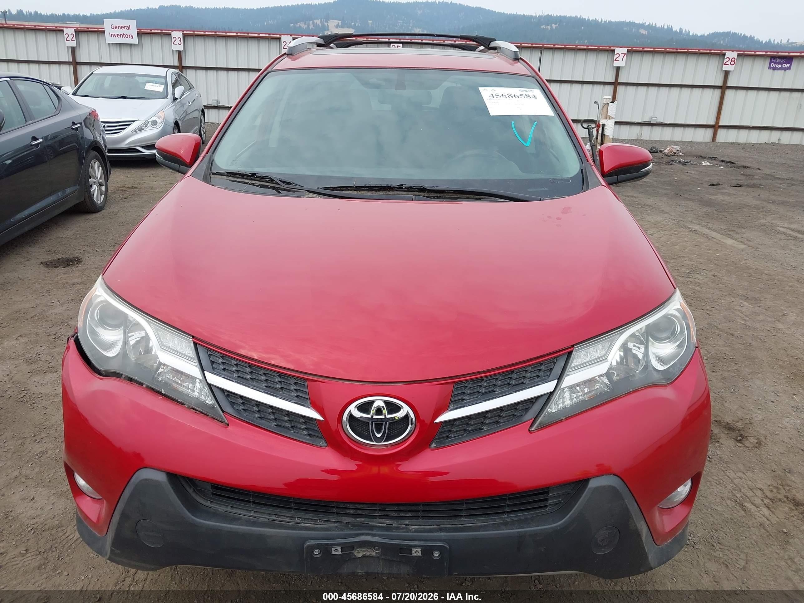 2015 Toyota Rav4 Xle Red vin: JTMRFREV9FD152357