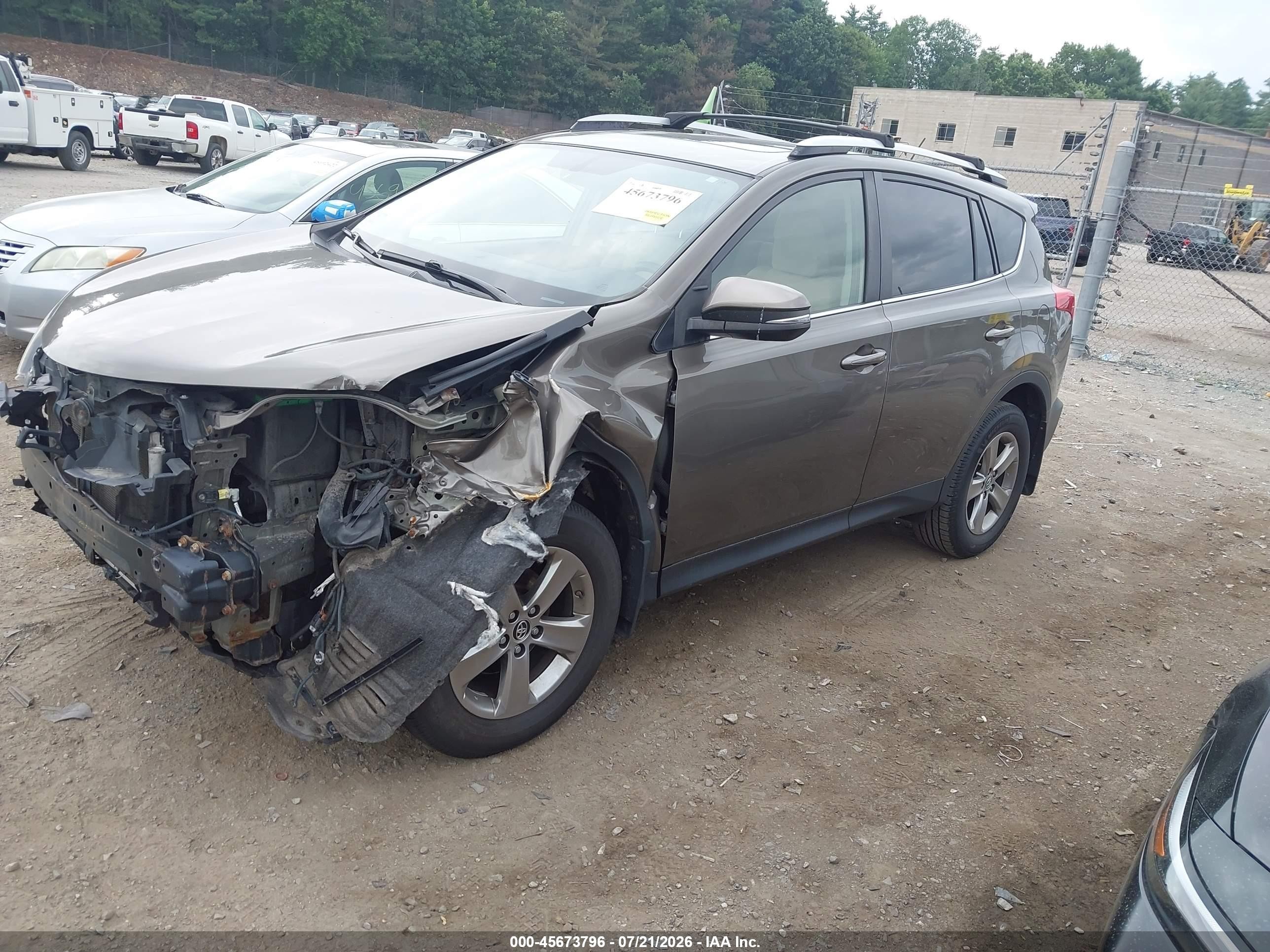 2015 Toyota Rav4 Xle Gray vin: JTMRFREV9FD157185